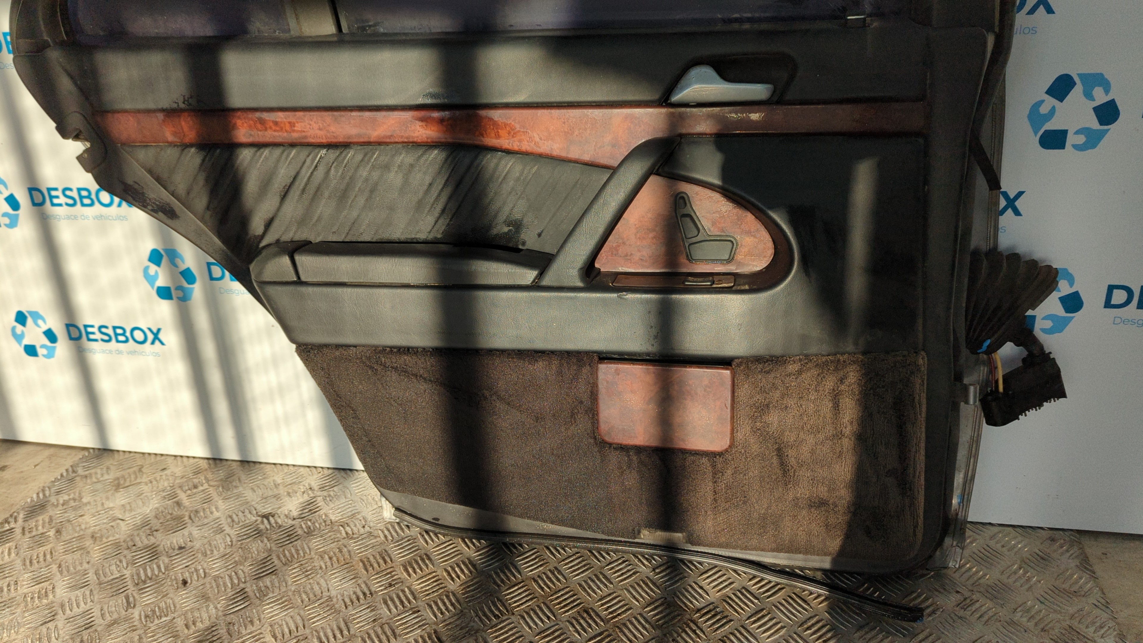 PUERTA TRASERA IZQUIERDA MERCEDES-BENZ CLASE S (W140) - vista 10