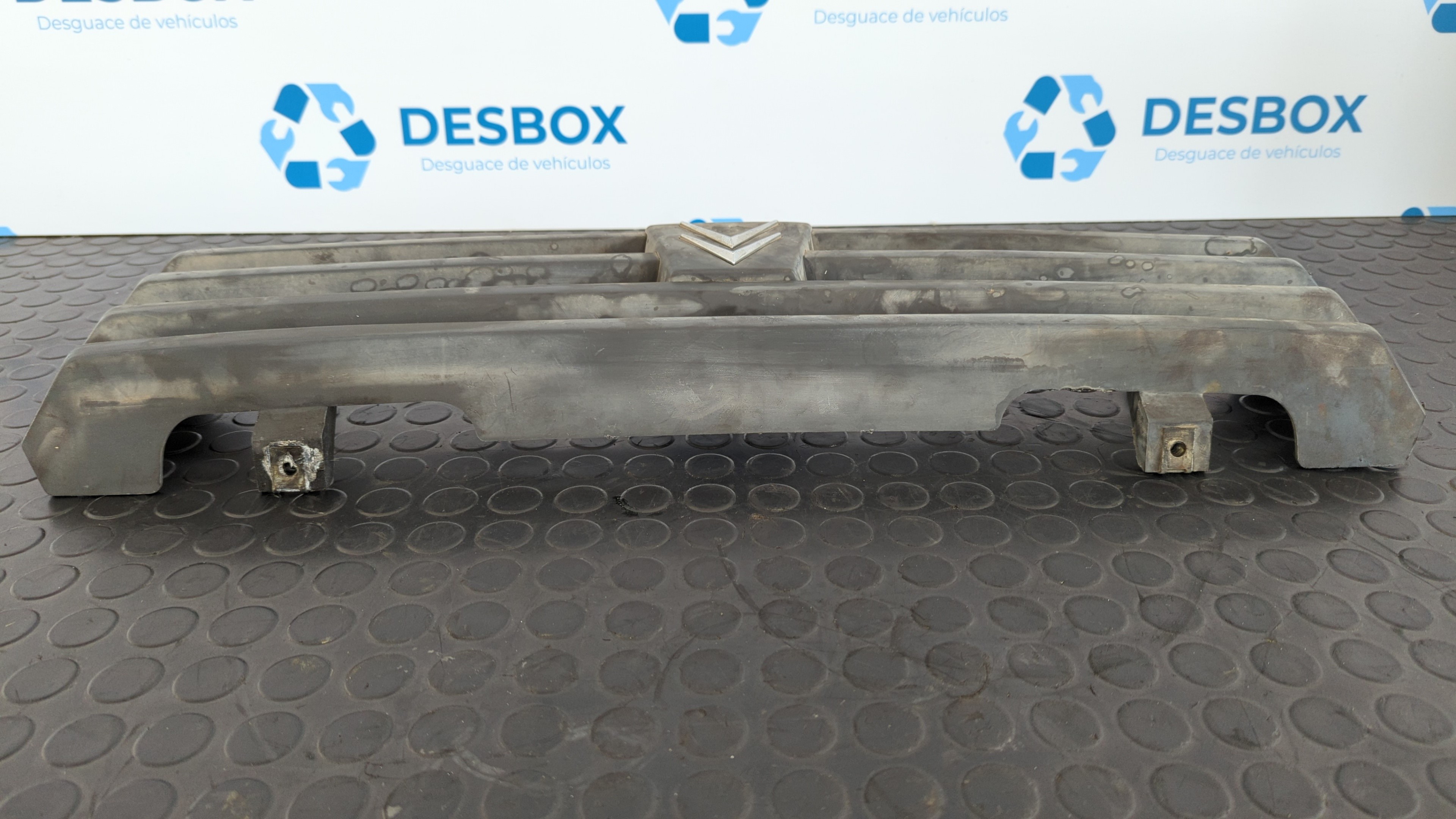 REJILLA DELANTERA CITROEN C15 - vista 2