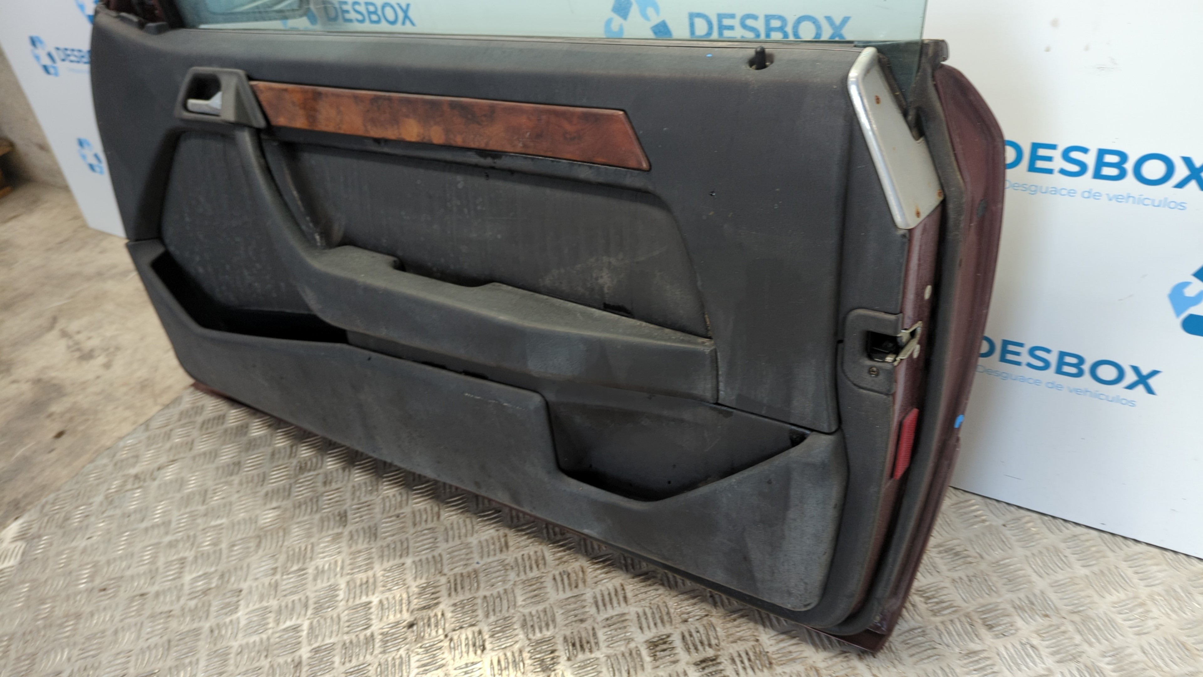 PUERTA DELANTERA DERECHA MERCEDES-BENZ CLASE E (W124) - vista 8