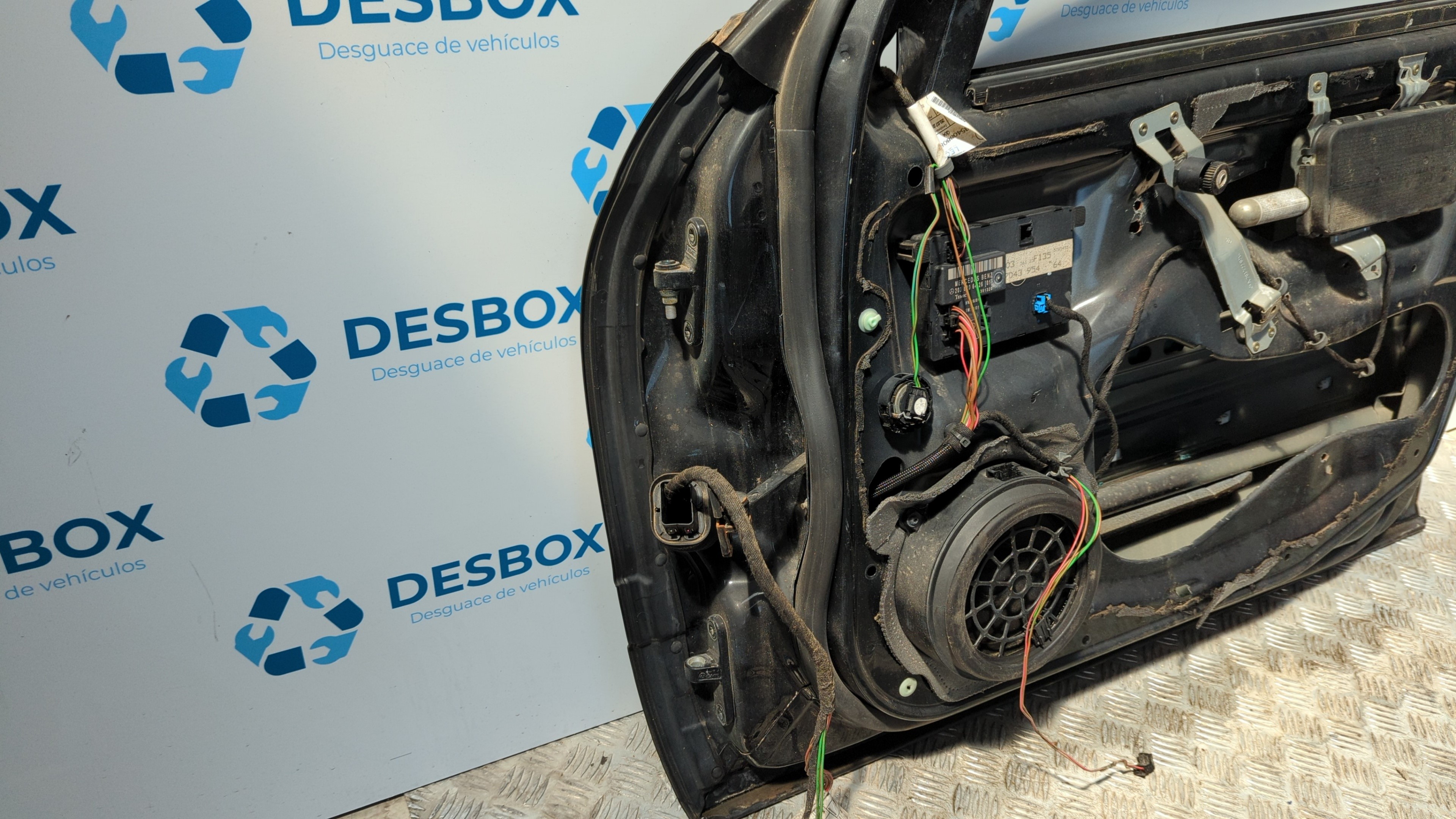 PUERTA DELANTERA DERECHA MERCEDES-BENZ CLASE E (W211) BERLINA - vista 6