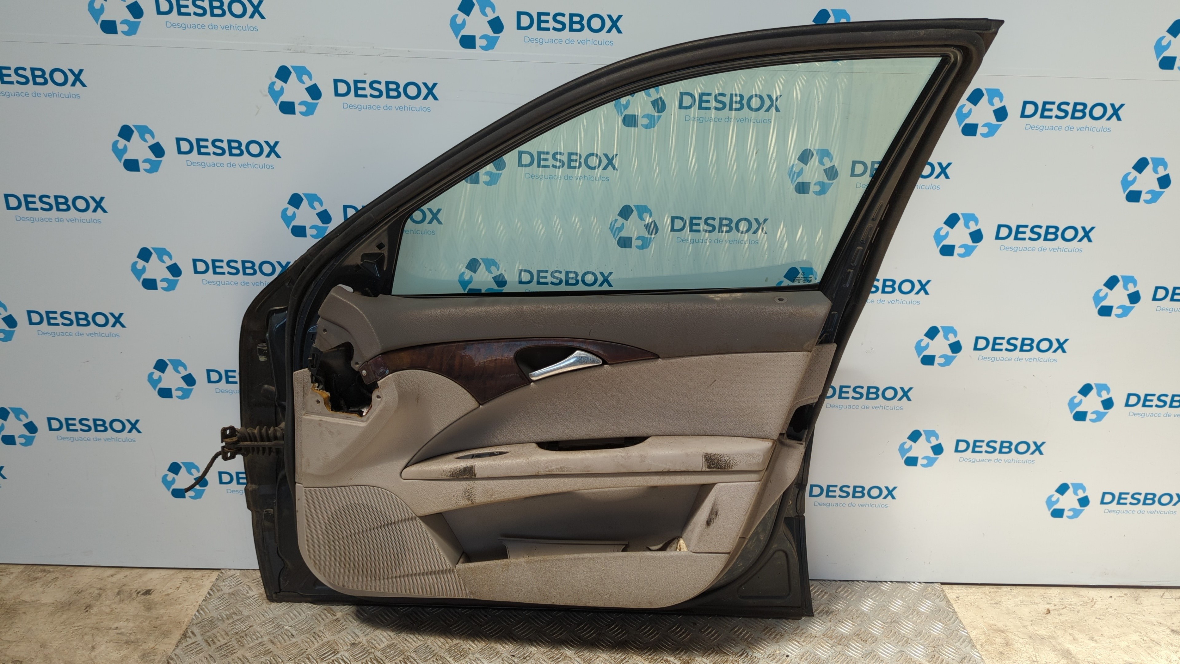 PUERTA DELANTERA DERECHA MERCEDES-BENZ CLASE E (W211) - vista 2