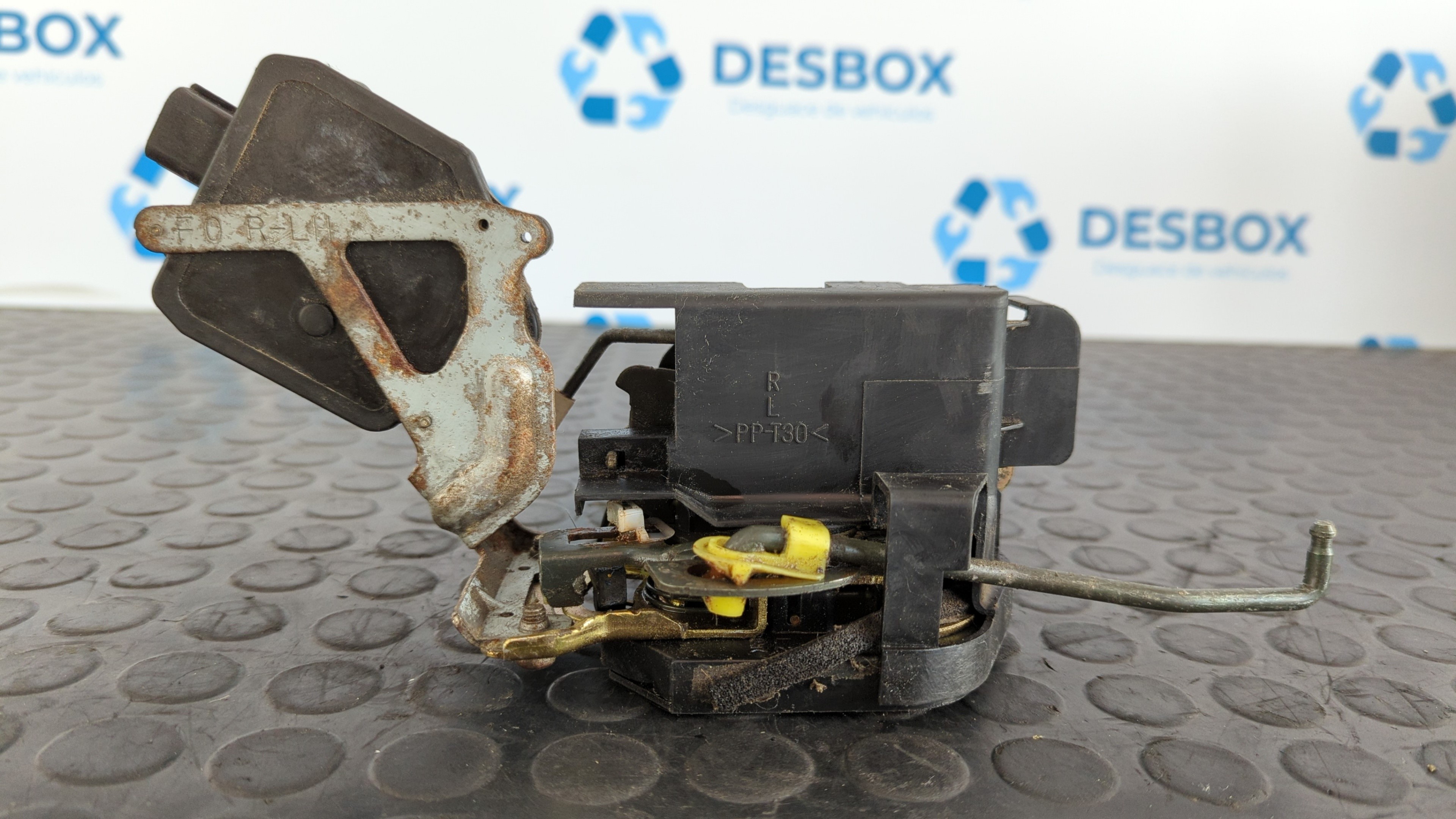 CERRADURA PUERTA TRASERA IZQUIERDA HYUNDAI TRAJET (FO)