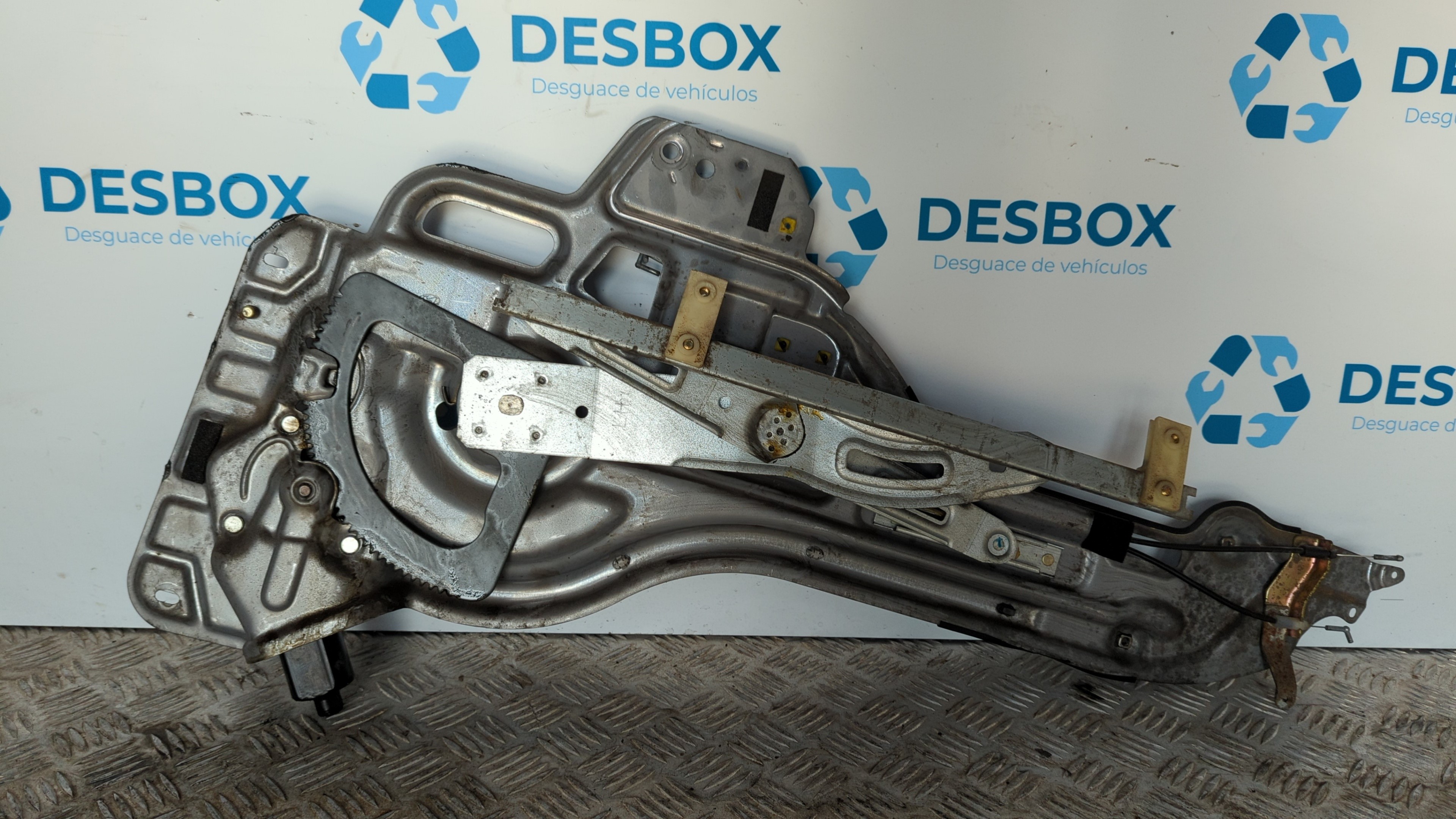 ELEVALUNAS TRASERO IZQUIERDO HYUNDAI TRAJET (FO) - vista 4