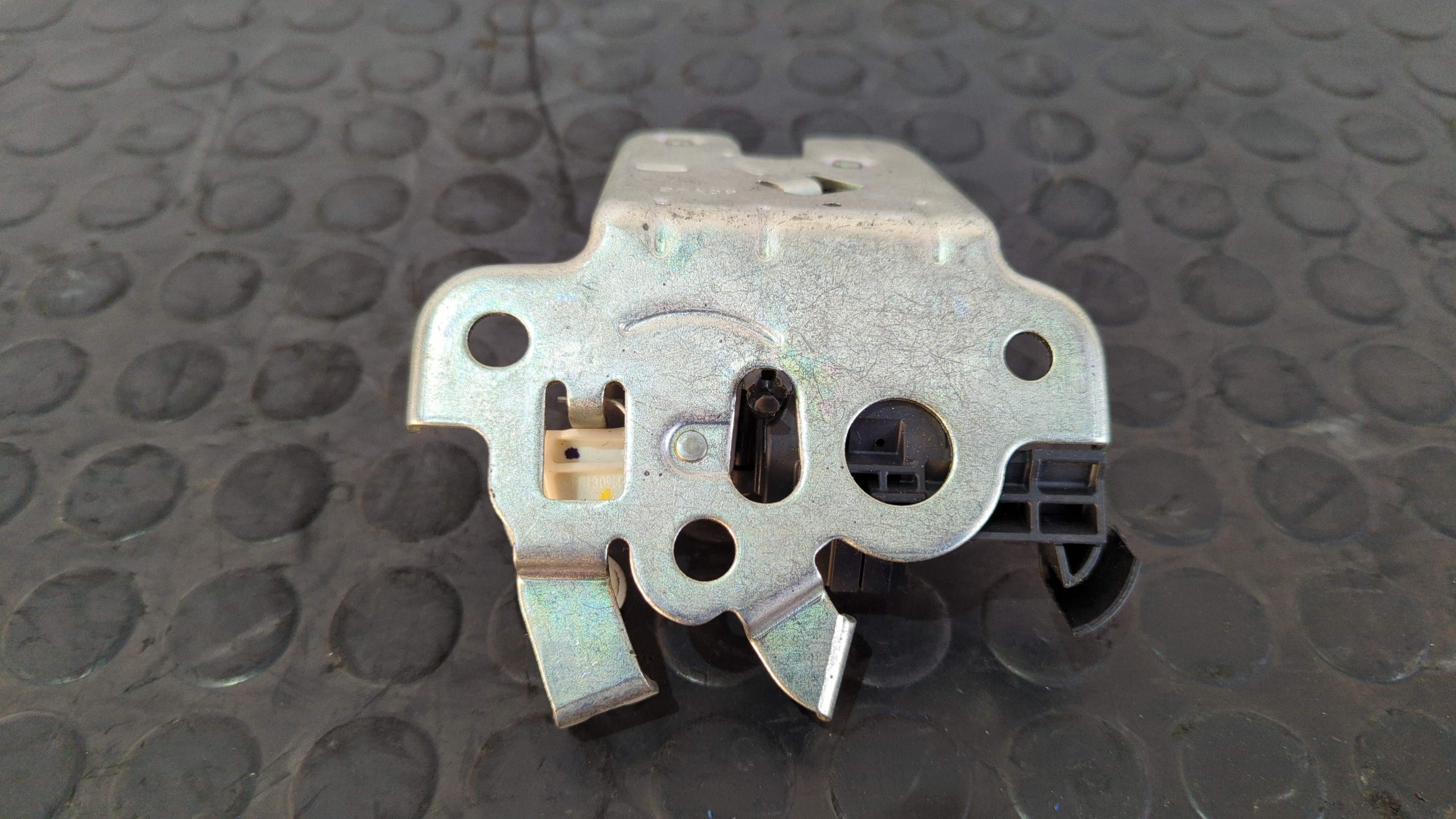 CERRADURA MALETERO / PORTON AUDI A3 SPORTBACK (8P) - vista 5