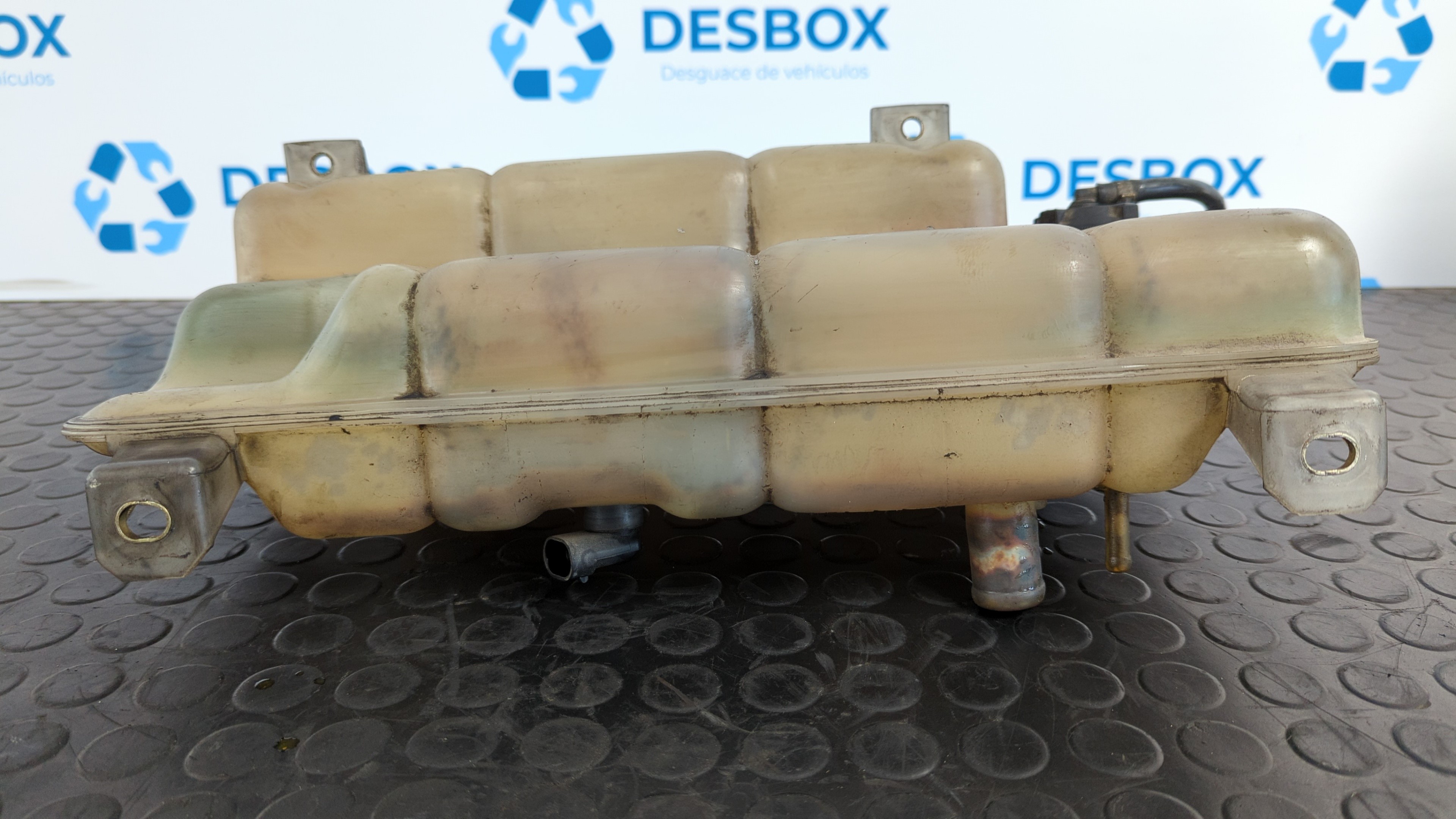 DEPOSITO EXPANSION IVECO DAILY CAJA CERRADA (1999 =>) - vista 2