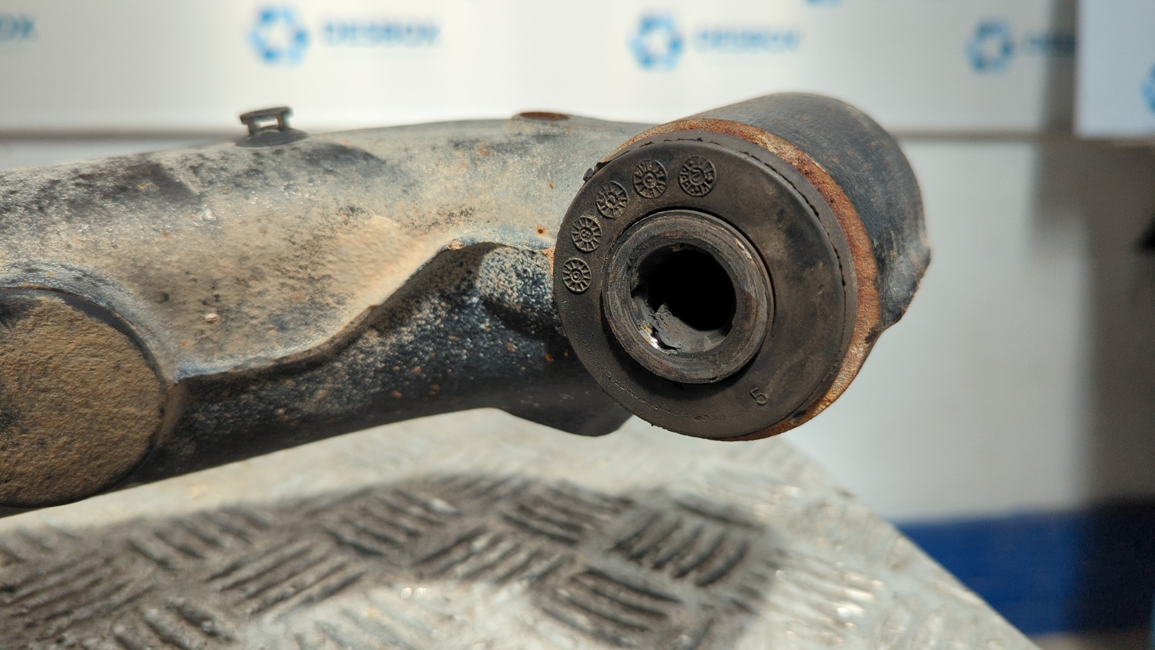 MANGUETA TRASERA DERECHA MERCEDES-BENZ VITO MIXTO 06.2003 -> - vista 2