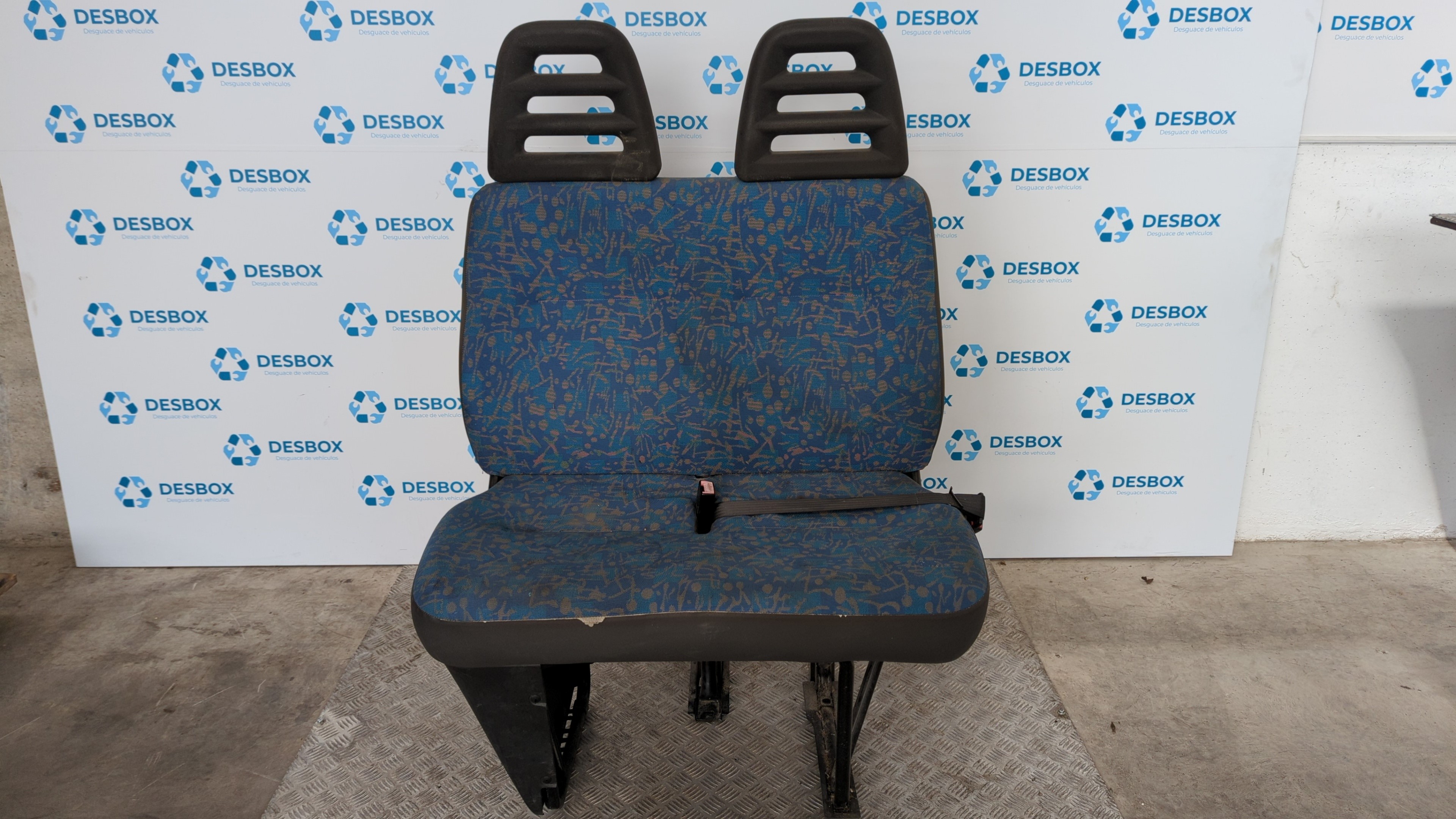 ASIENTO DELANTERO DERECHO IVECO DAILY CAJA CERRADA (1999 =>)