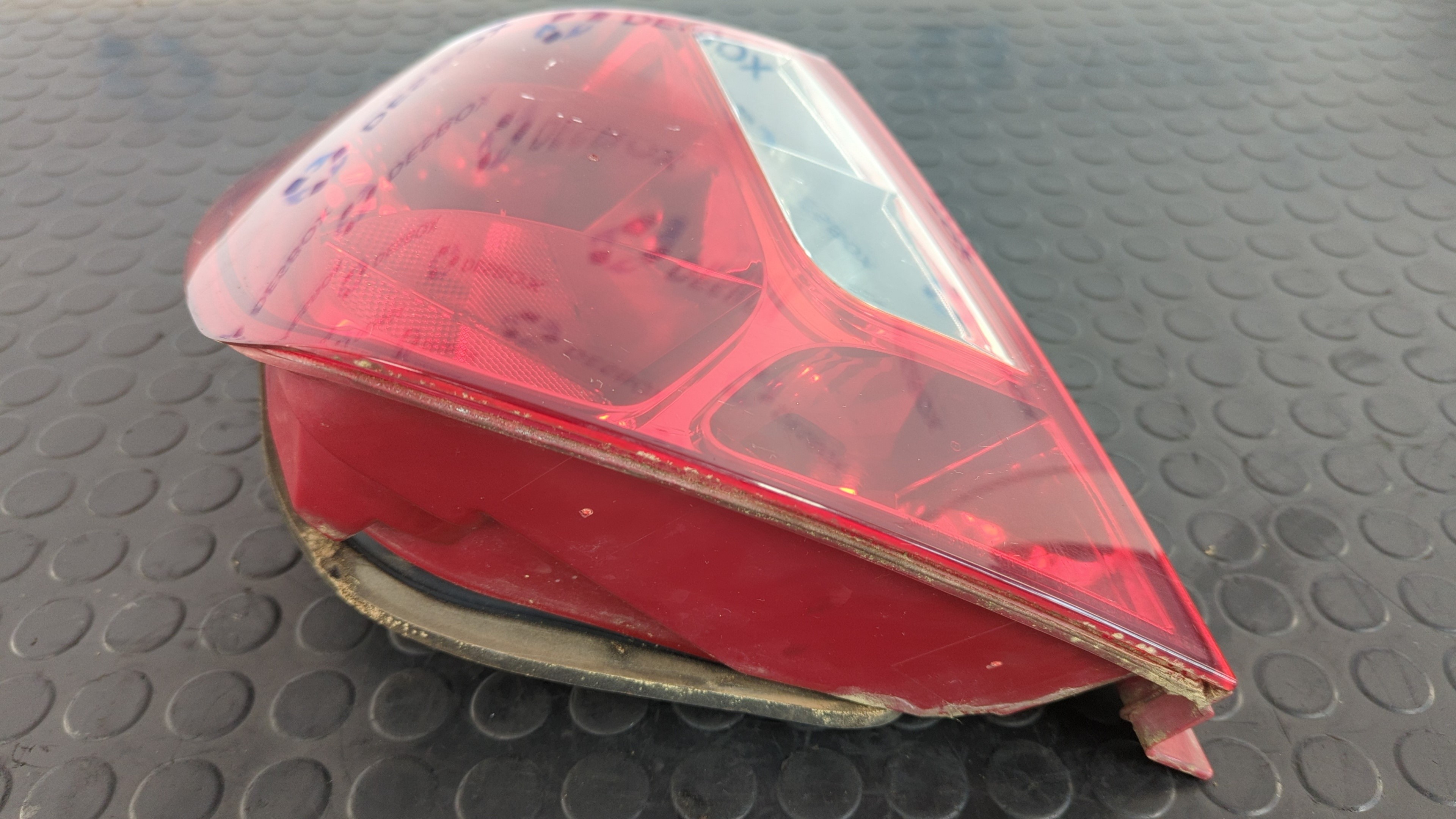 PILOTO TRASERO IZQUIERDO CHEVROLET NUBIRA BERLINA - vista 5