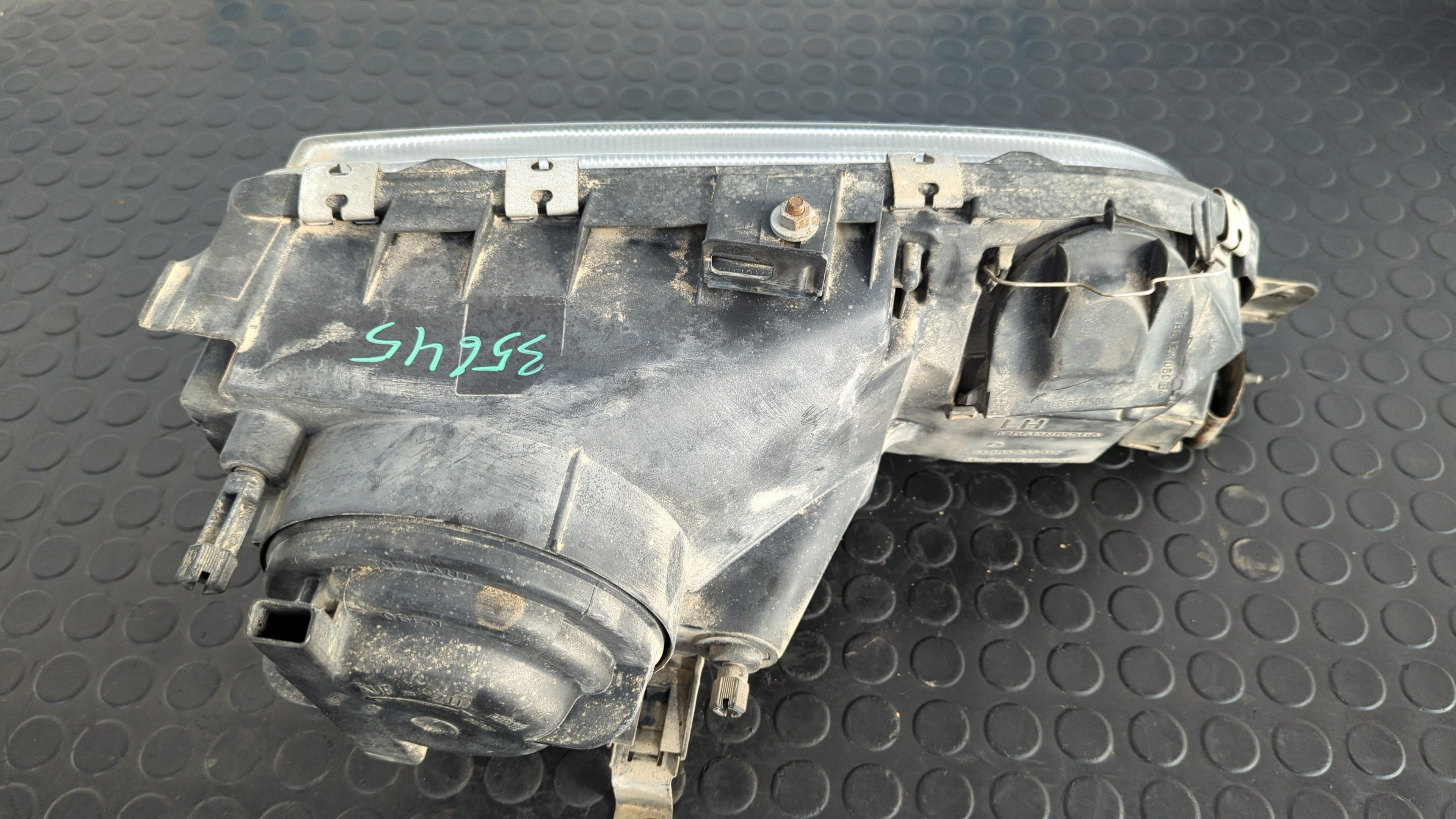 FARO IZQUIERDO FORD SIERRA BERLINA - vista 3