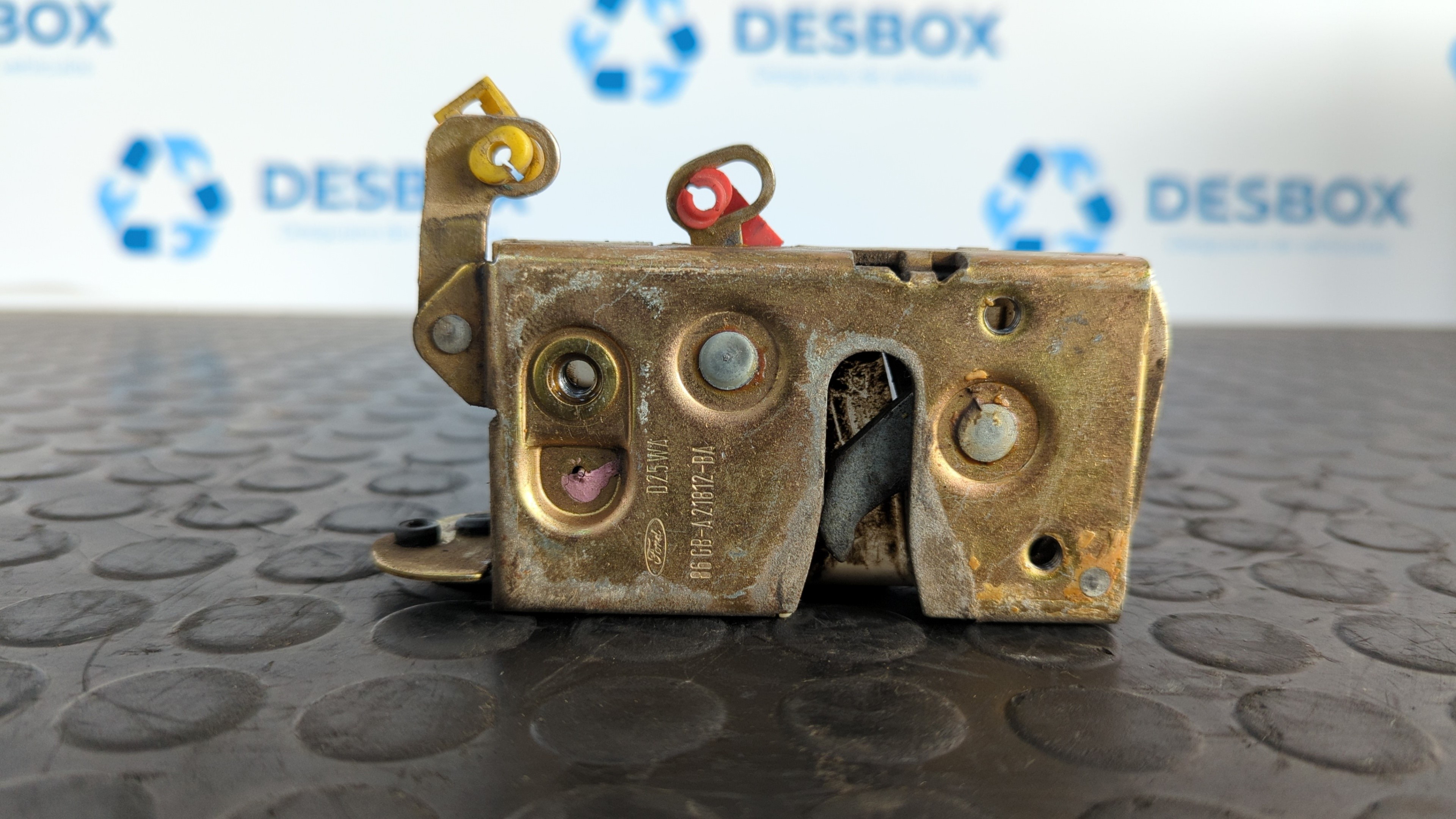 CERRADURA PUERTA DELANTERA DERECHA FORD SIERRA BERLINA