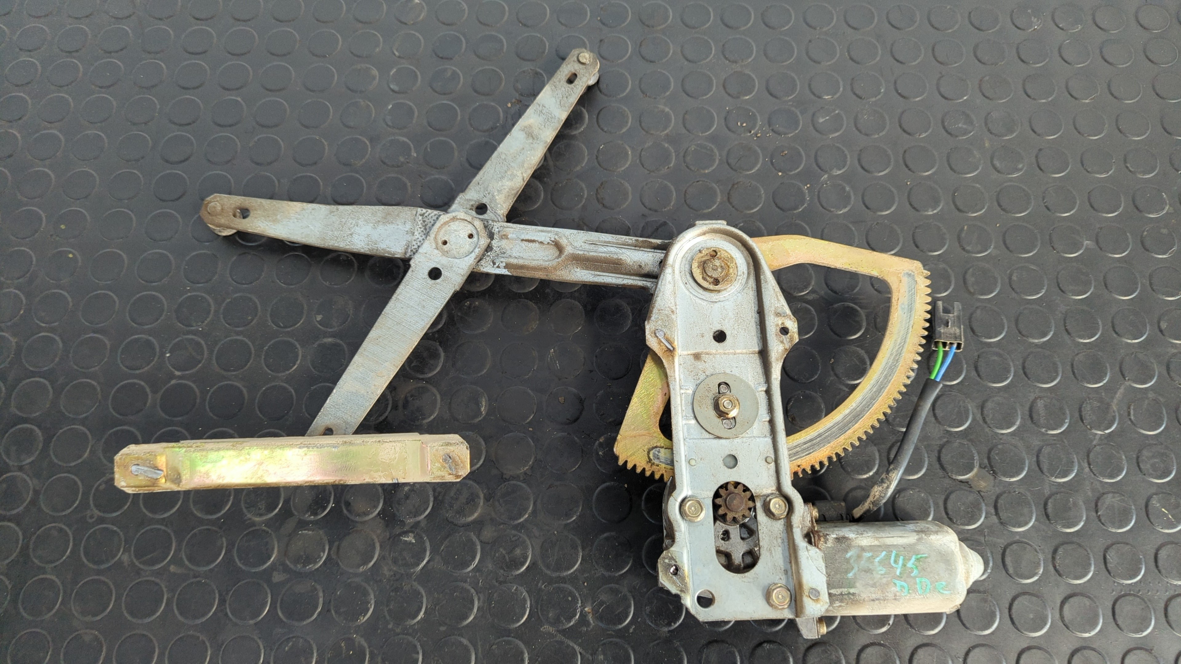 ELEVALUNAS DELANTERO DERECHO FORD SIERRA BERLINA - vista 5