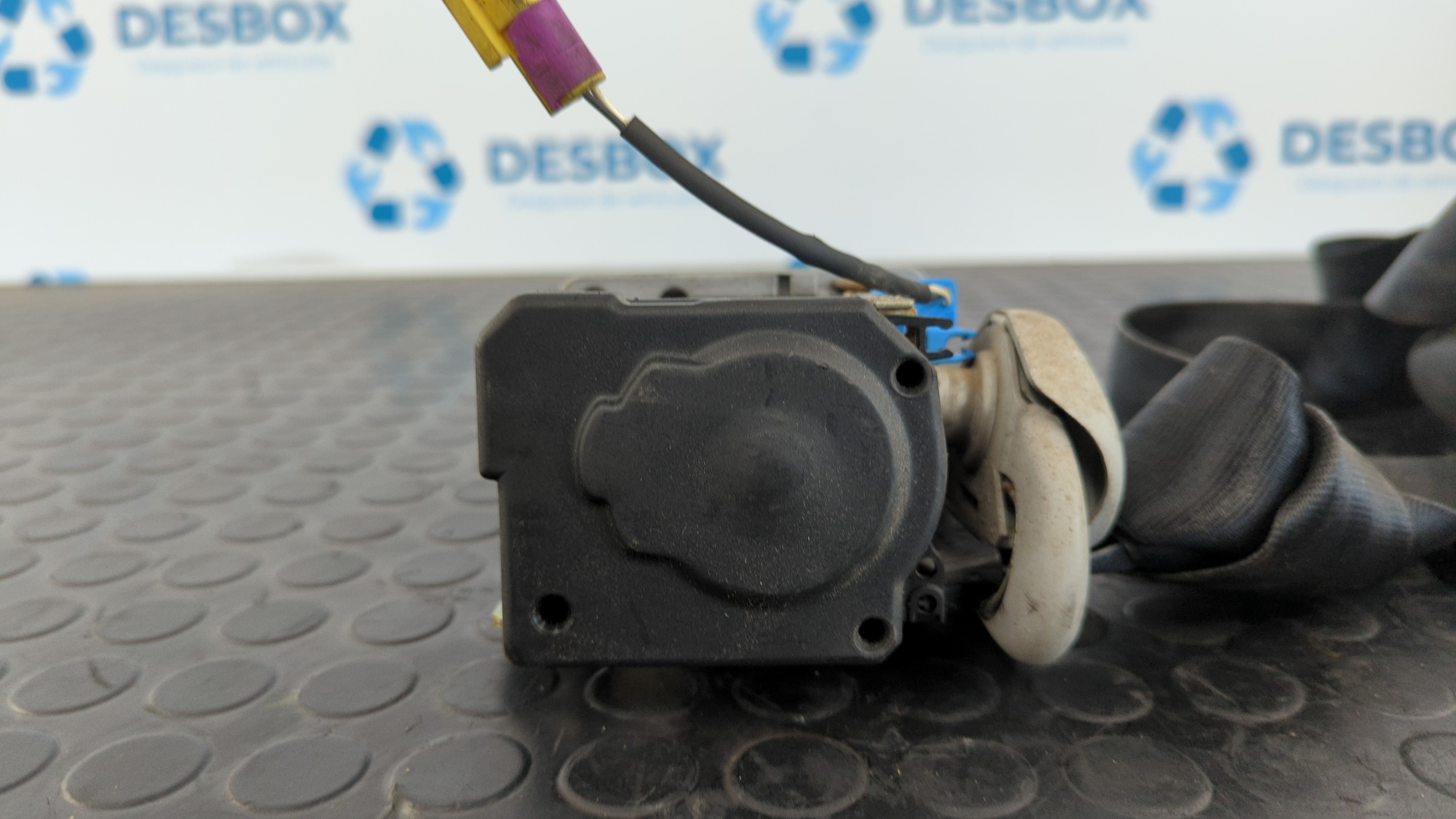 CINTURON DELANTERO DERECHO VOLKSWAGEN NEW BEETLE (9C1/1C1) - vista 6