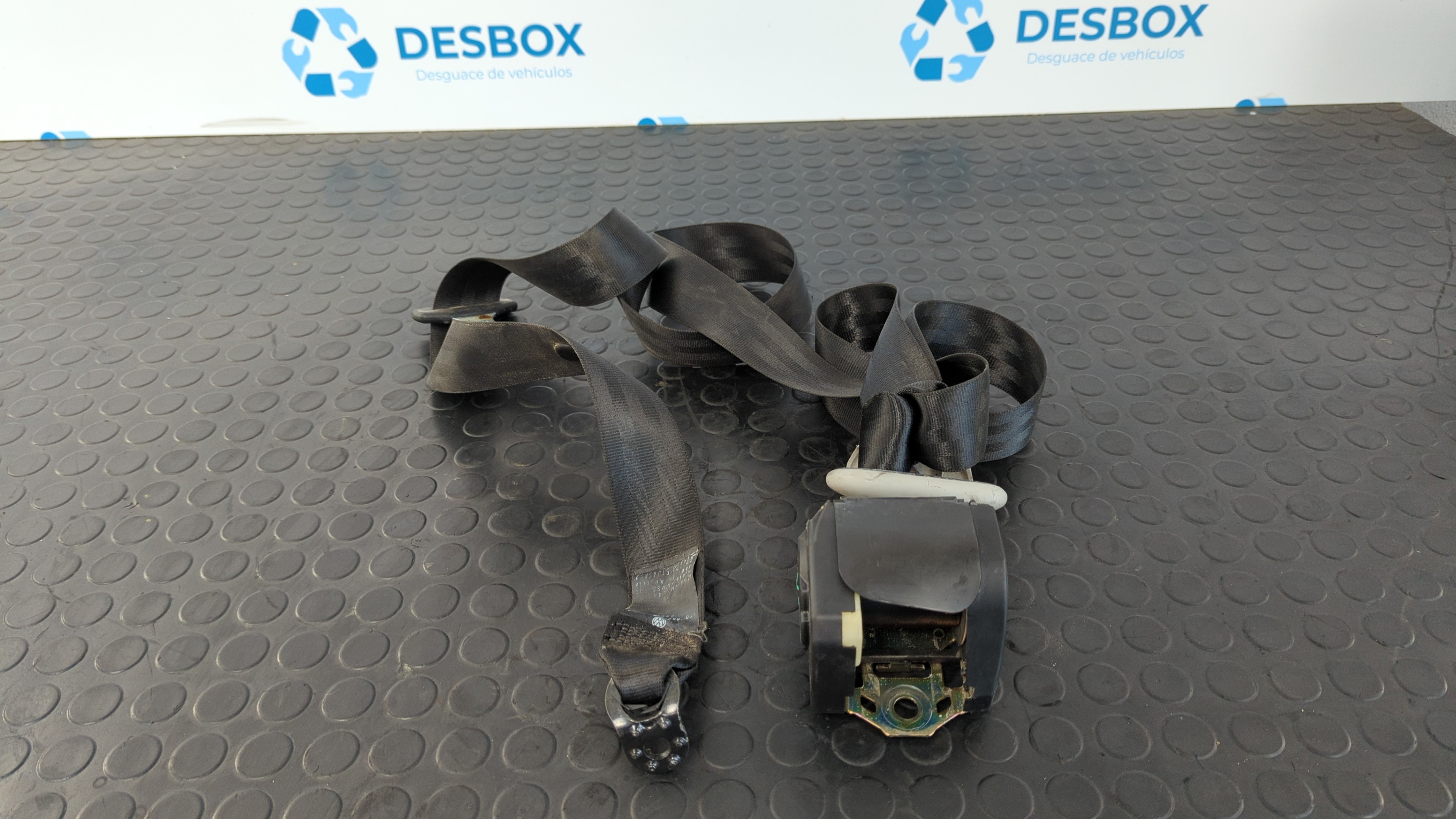 CINTURON TRASERO IZQUIERDO VOLKSWAGEN NEW BEETLE (9C1/1C1)