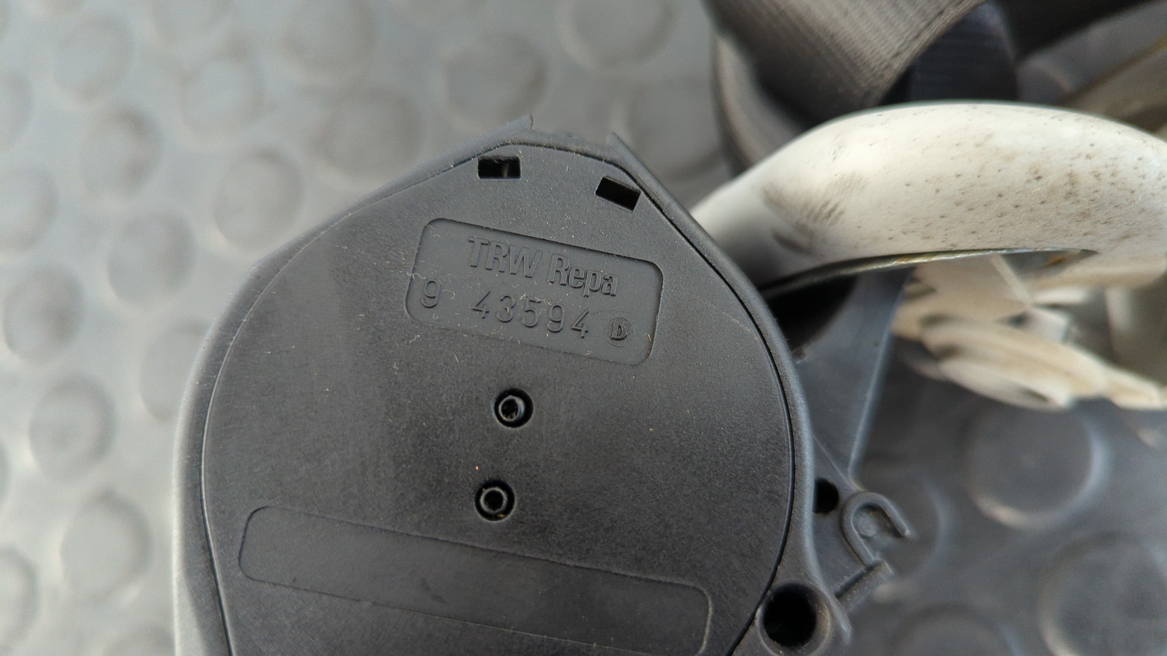 CINTURON TRASERO IZQUIERDO VOLKSWAGEN NEW BEETLE (9C1/1C1) - vista 5