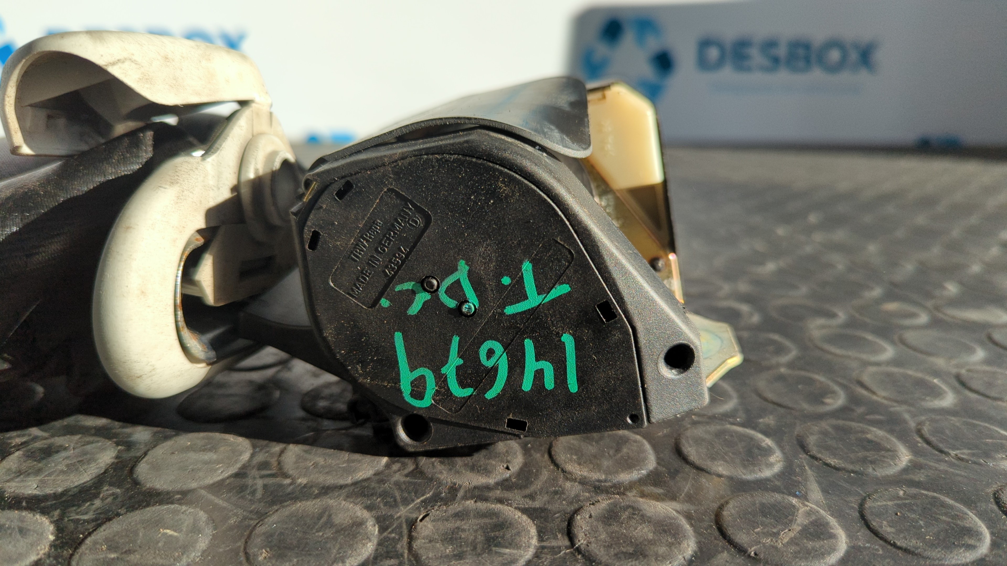 CINTURON TRASERO DERECHO VOLKSWAGEN NEW BEETLE (9C1/1C1) - vista 4