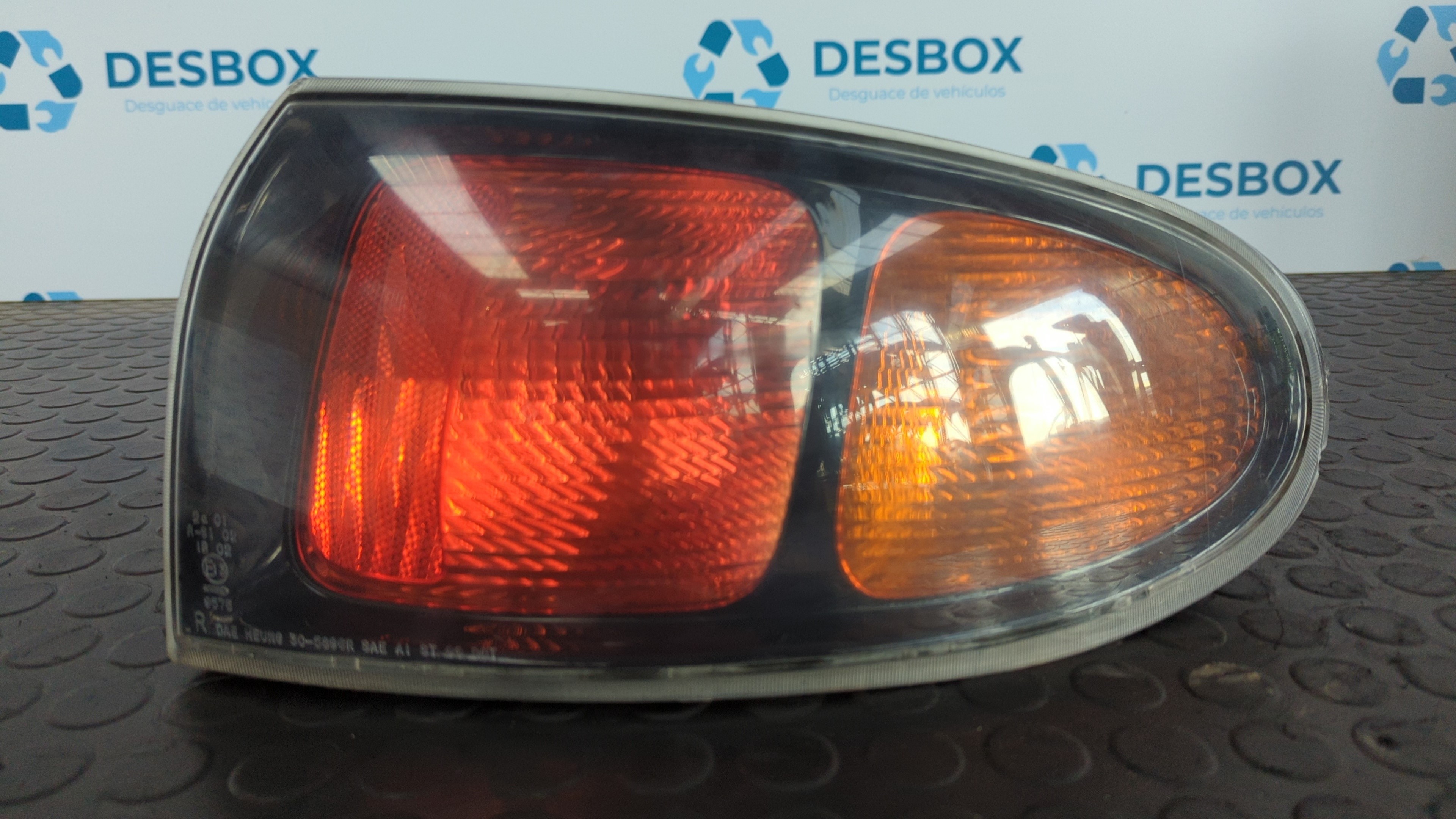 PILOTO TRASERO DERECHO DAEWOO LANOS