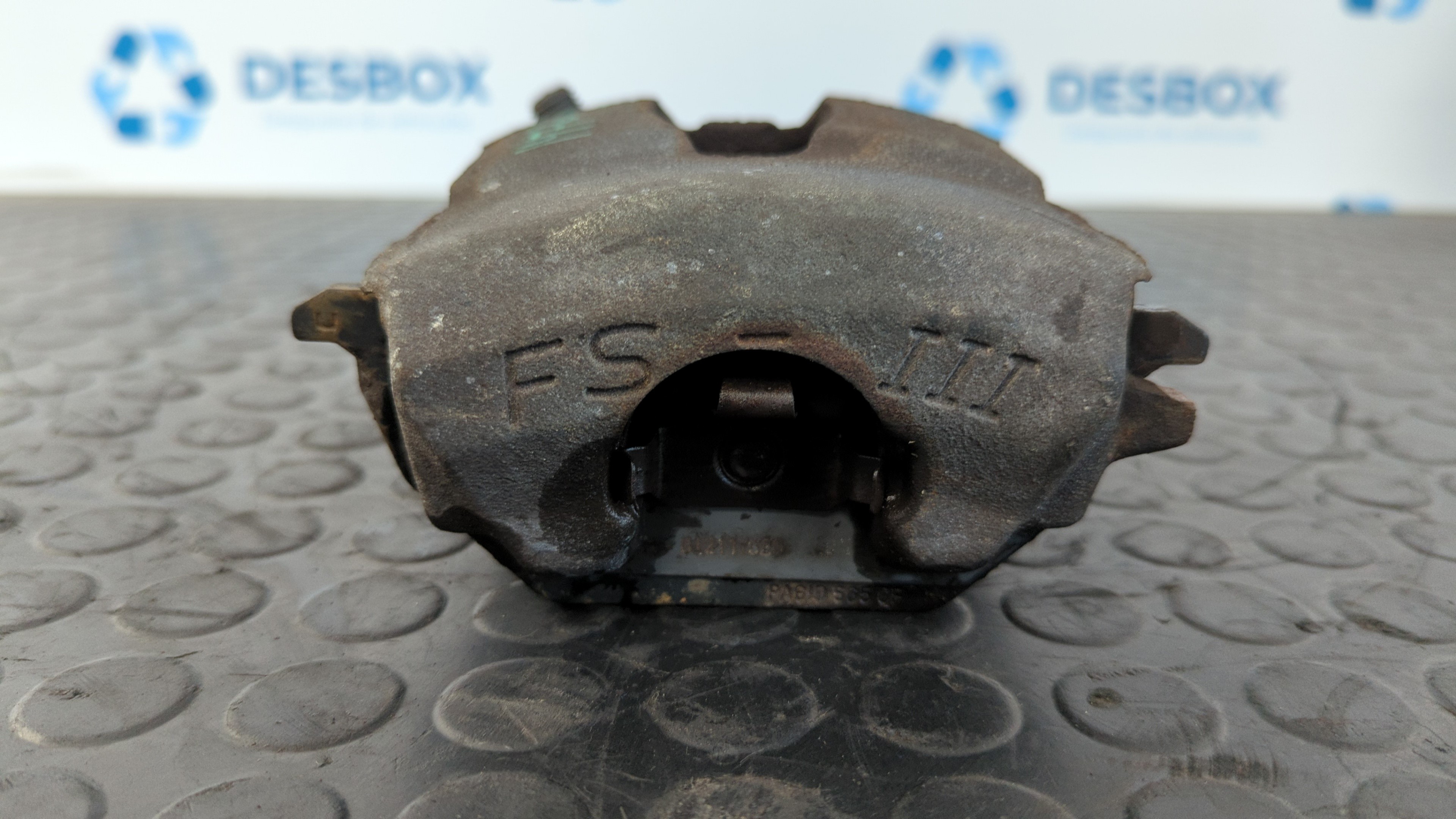 PINZA DE FRENO DELANTERA DERECHA VOLKSWAGEN NEW BEETLE (9C1/1C1) - vista 4