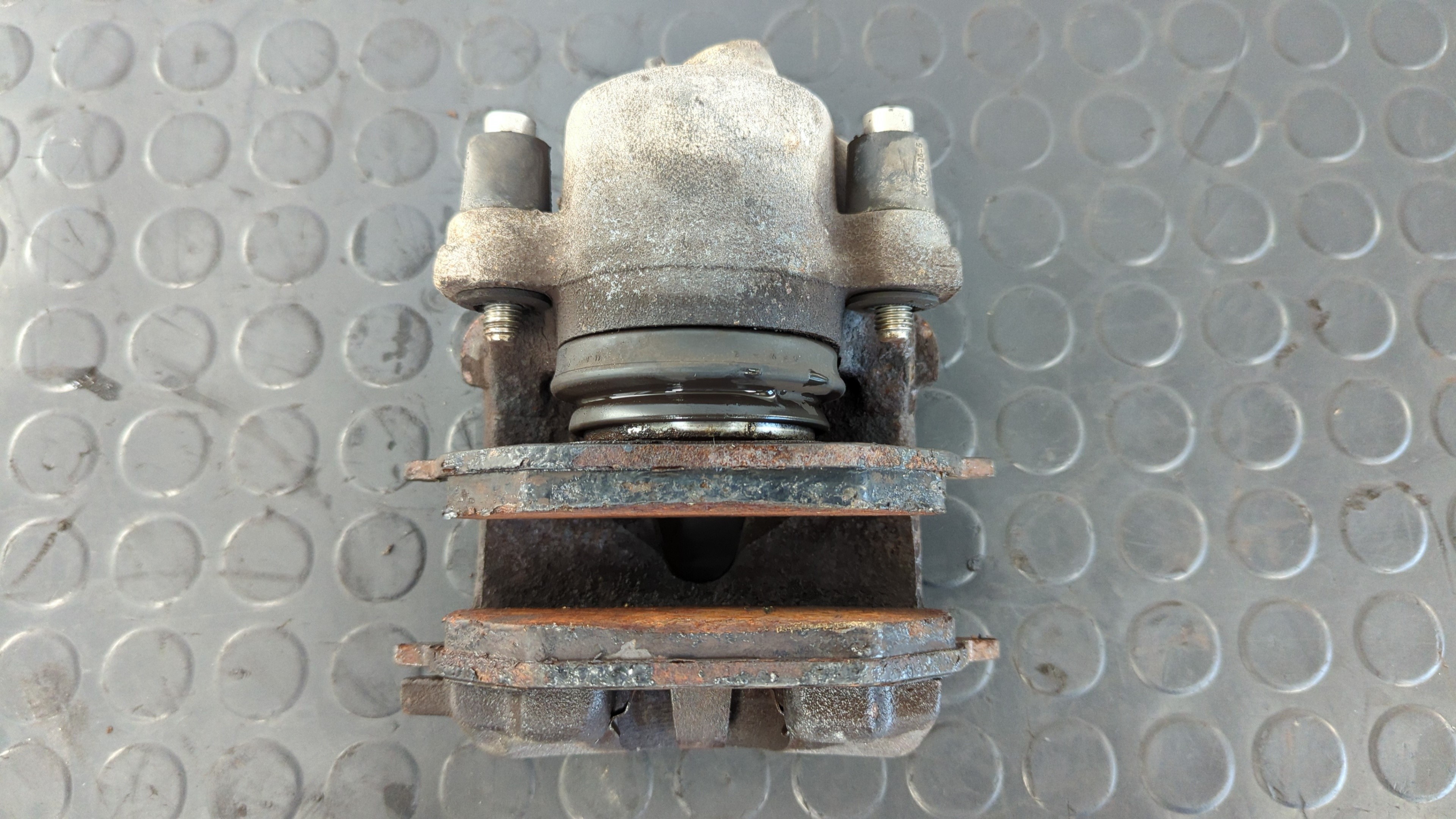 PINZA DE FRENO DELANTERA DERECHA VOLKSWAGEN NEW BEETLE (9C1/1C1) - vista 6