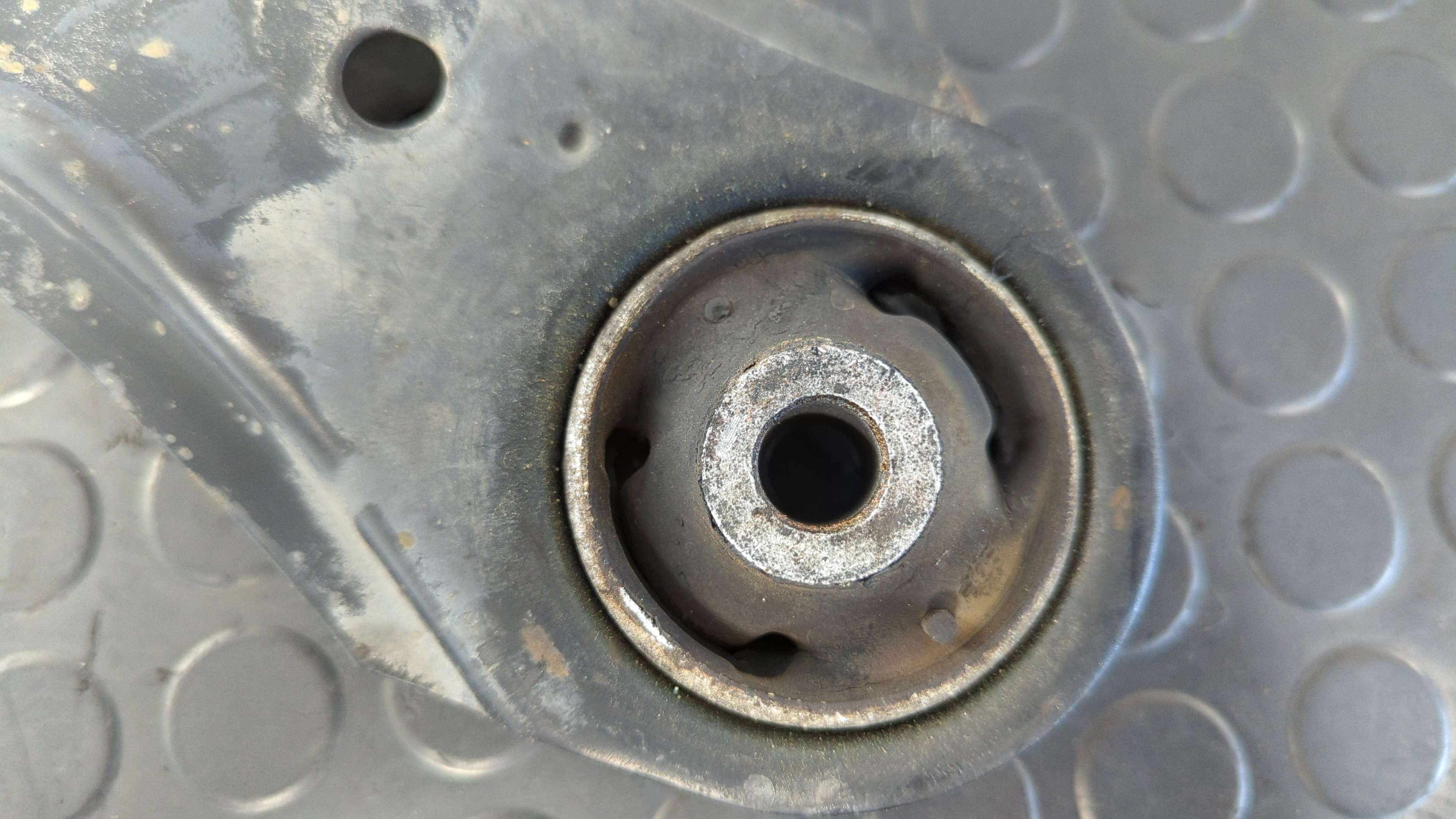 BRAZO DERECHO INFERIOR DELANTERO VOLKSWAGEN NEW BEETLE (9C1/1C1) - vista 2