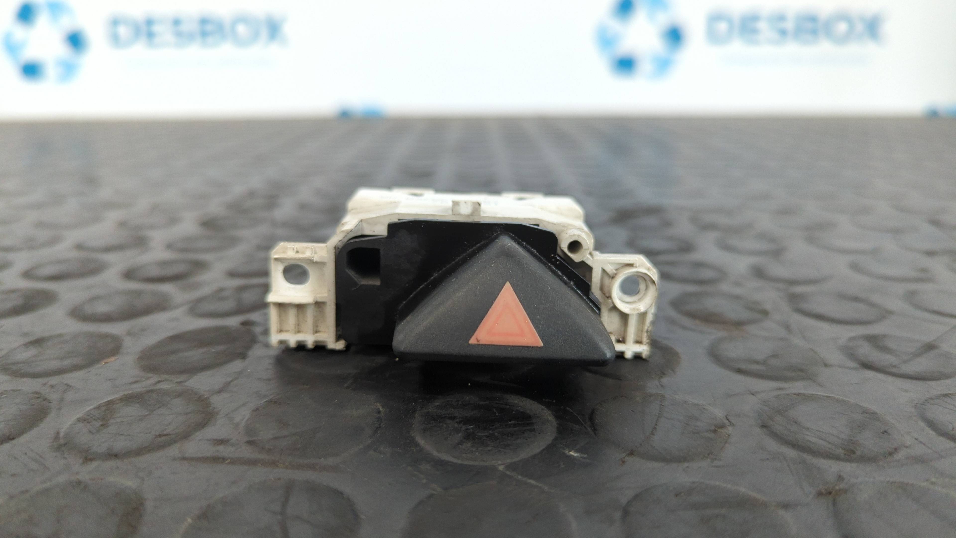 WARNING FORD FOCUS BERLINA (CAK)