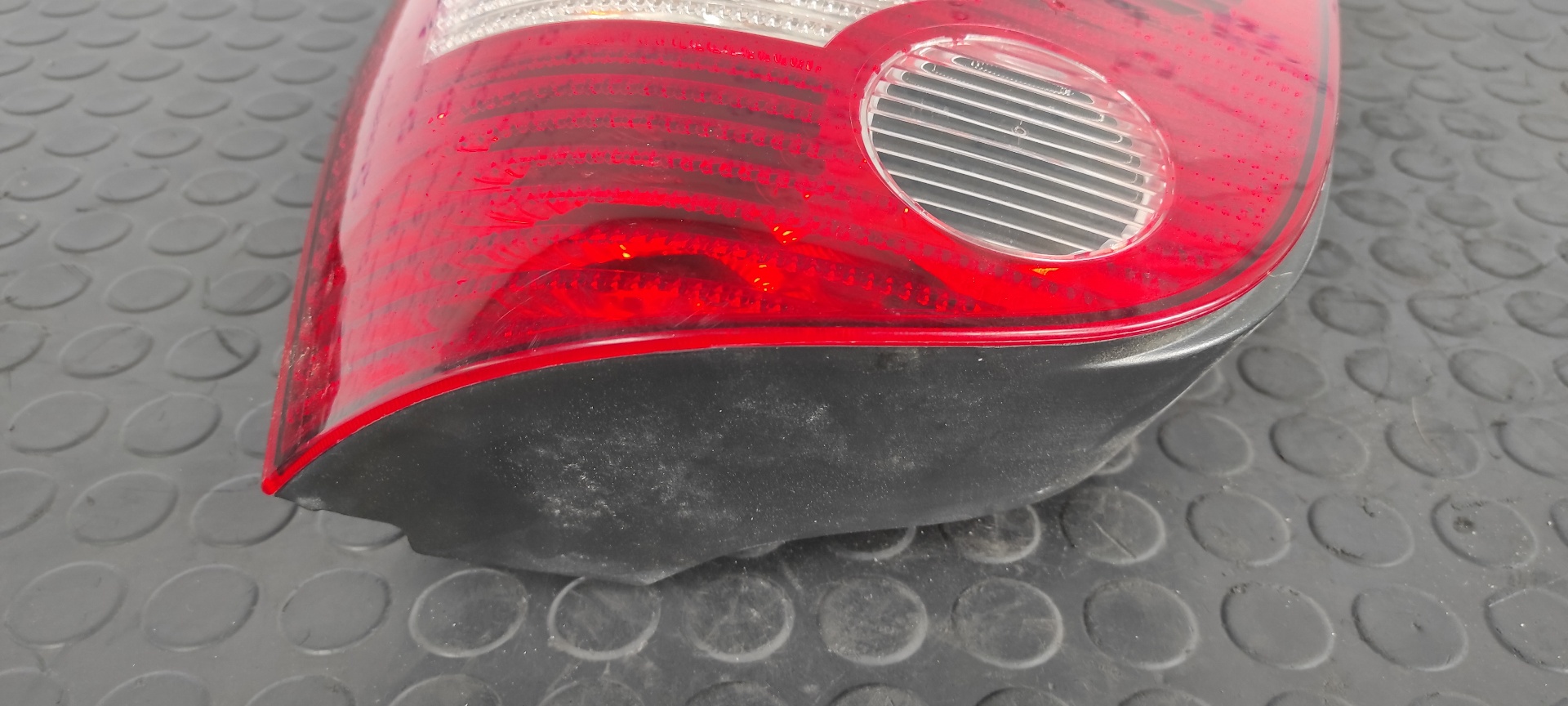 PILOTO TRASERO DERECHO VOLKSWAGEN POLO (9N1) - vista 8