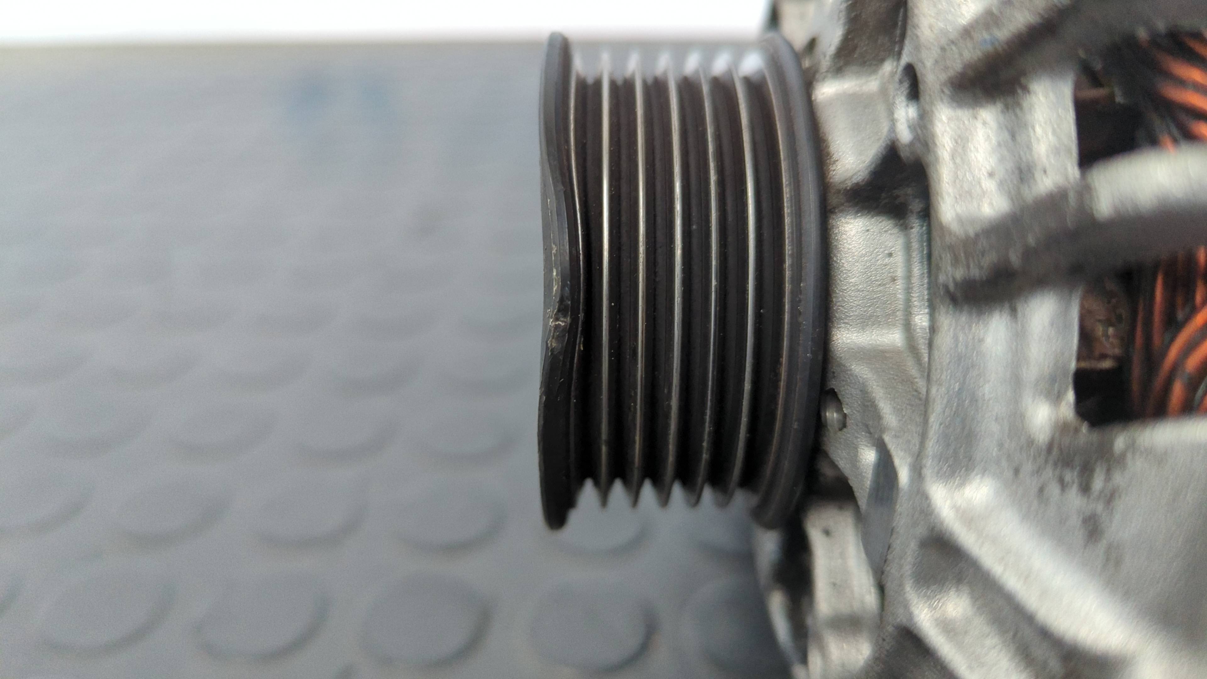 ALTERNADOR VOLKSWAGEN POLO (9N1) - vista 3