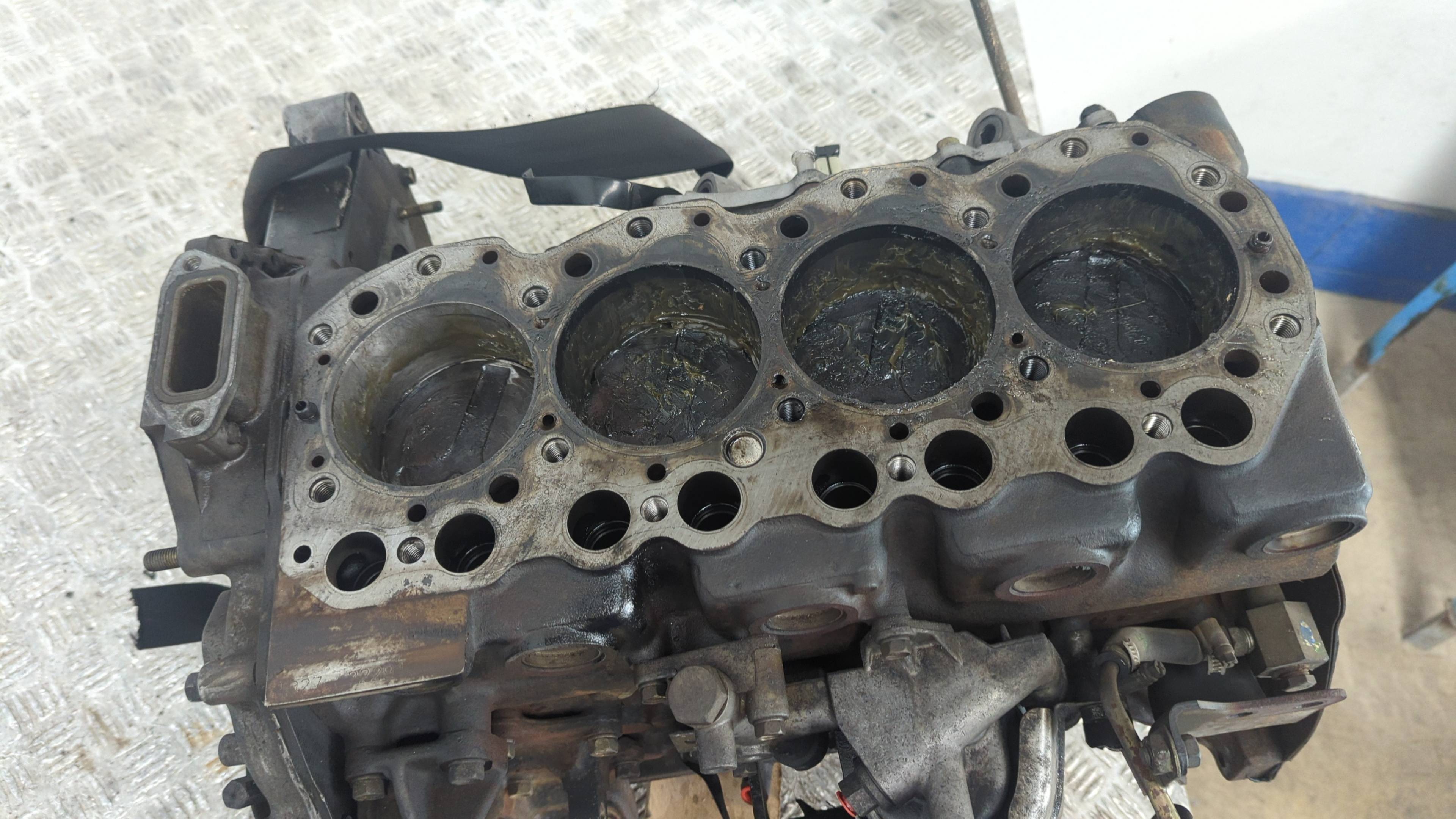 BLOQUE NISSAN TERRANO/TERRANO.II (R20) - vista 7