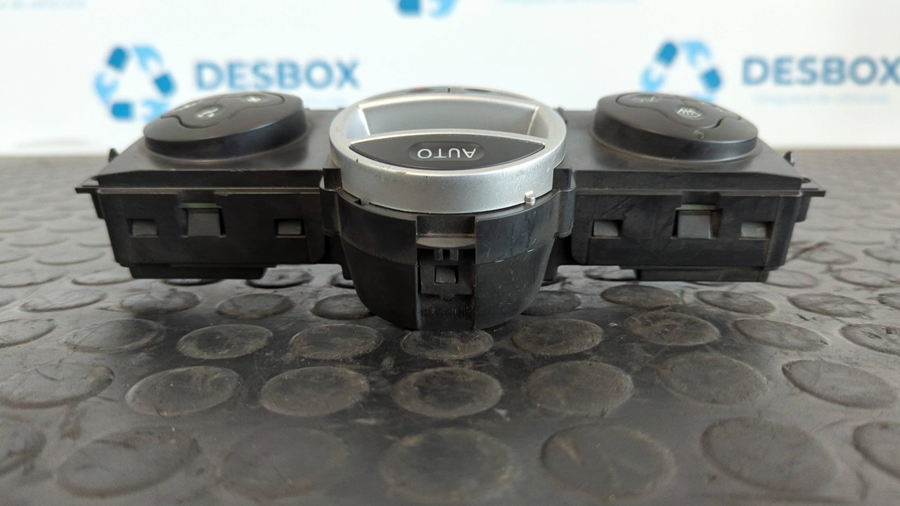 MANDO CLIMATIZADOR RENAULT MEGANE II BERLINA 3P - vista 2