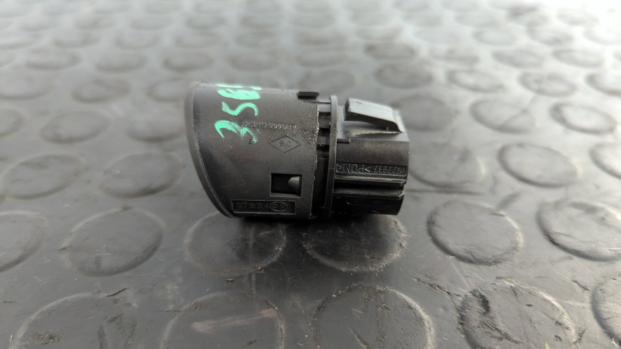 INTERRUPTOR RENAULT MEGANE II BERLINA 3P - vista 4