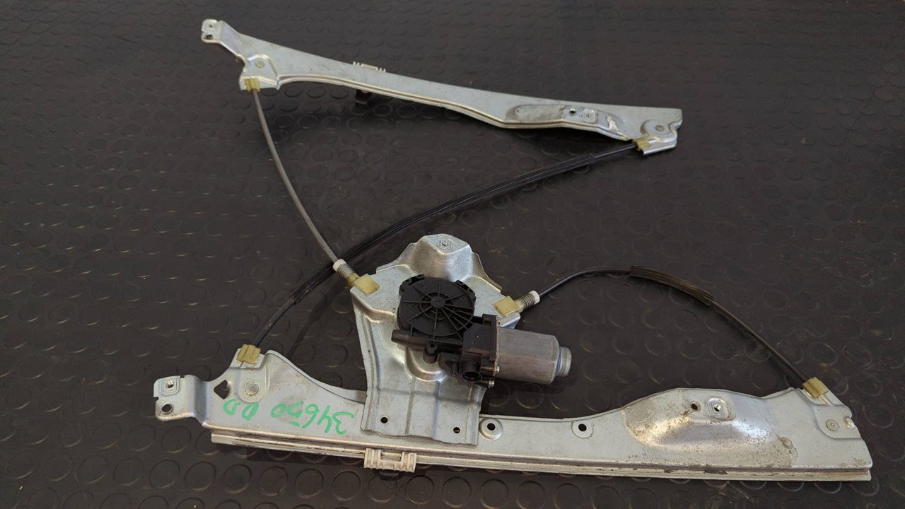 ELEVALUNAS DELANTERO DERECHO RENAULT CLIO III