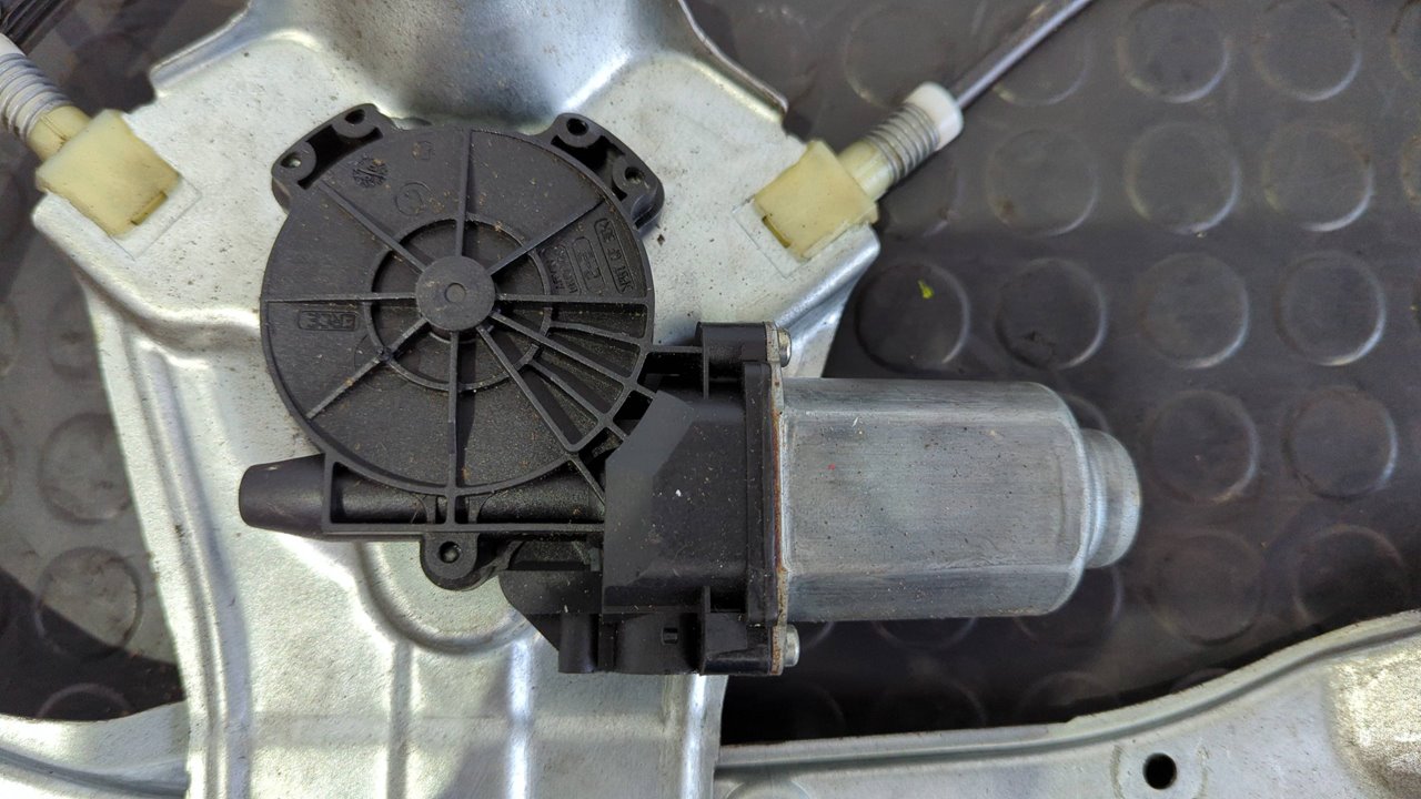 ELEVALUNAS DELANTERO DERECHO RENAULT CLIO III - vista 4