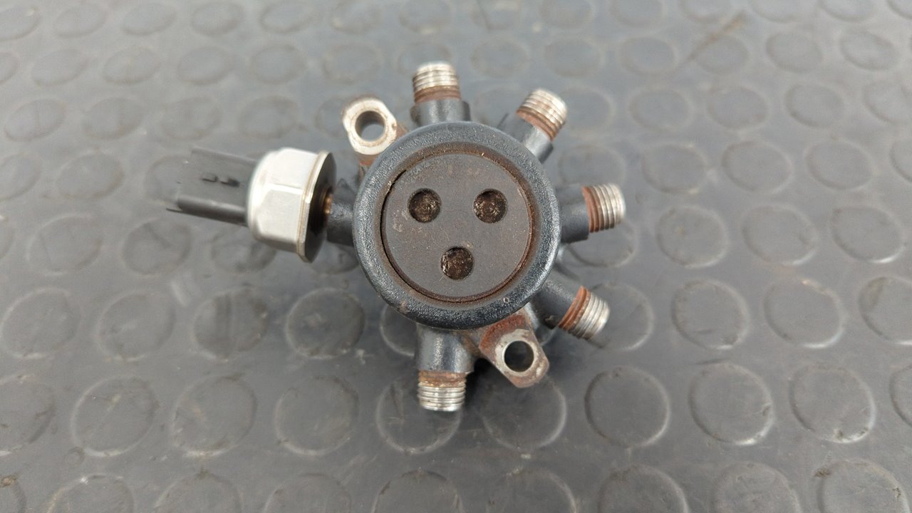 RAMPA INYECTORA FORD TOURNEO CONNECT (TC7) - vista 3