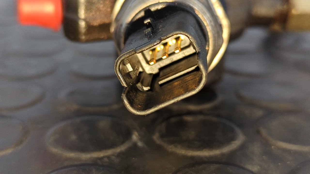 RAMPA INYECTORA RENAULT MEGANE II BERLINA 3P - vista 3