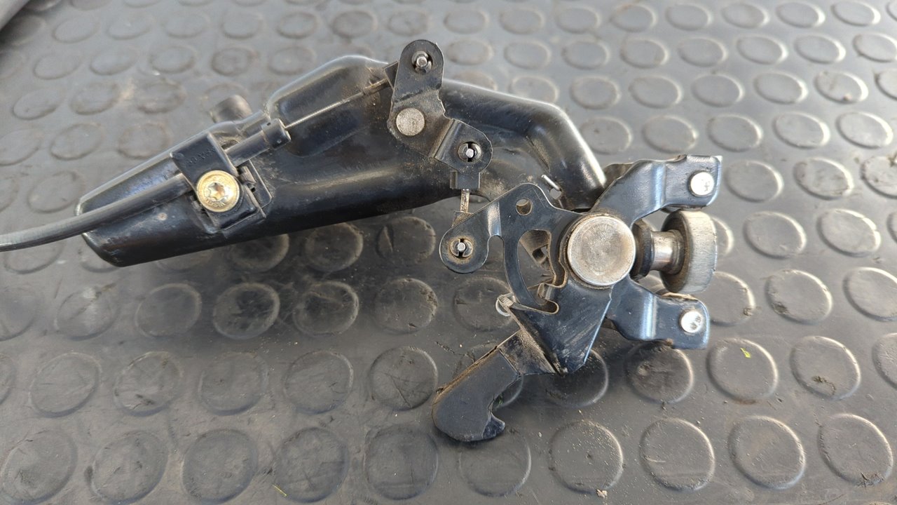 SOPORTE GUIA PATIN INFERIOR CITROEN BERLINGO - vista 4