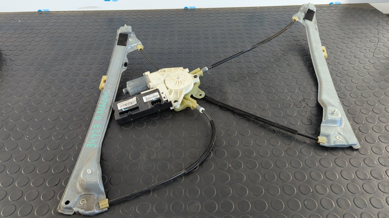 ELEVALUNAS DELANTERO DERECHO RENAULT LAGUNA III