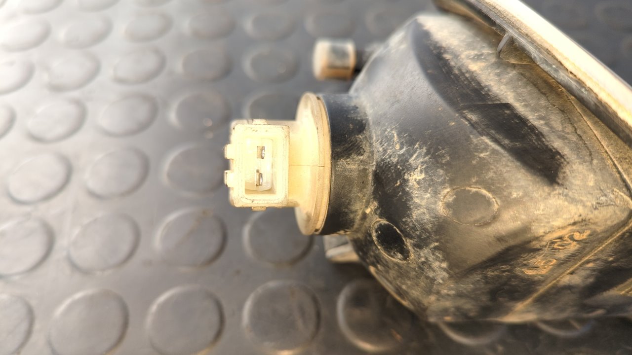 PILOTO DELANTERO DERECHO SEAT INCA (6K9) - vista 3