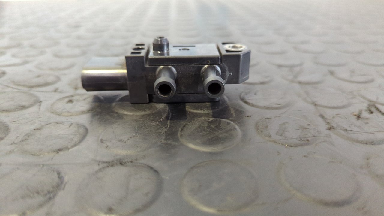 SENSOR PRESION VOLKSWAGEN POLO (6C1) - vista 2