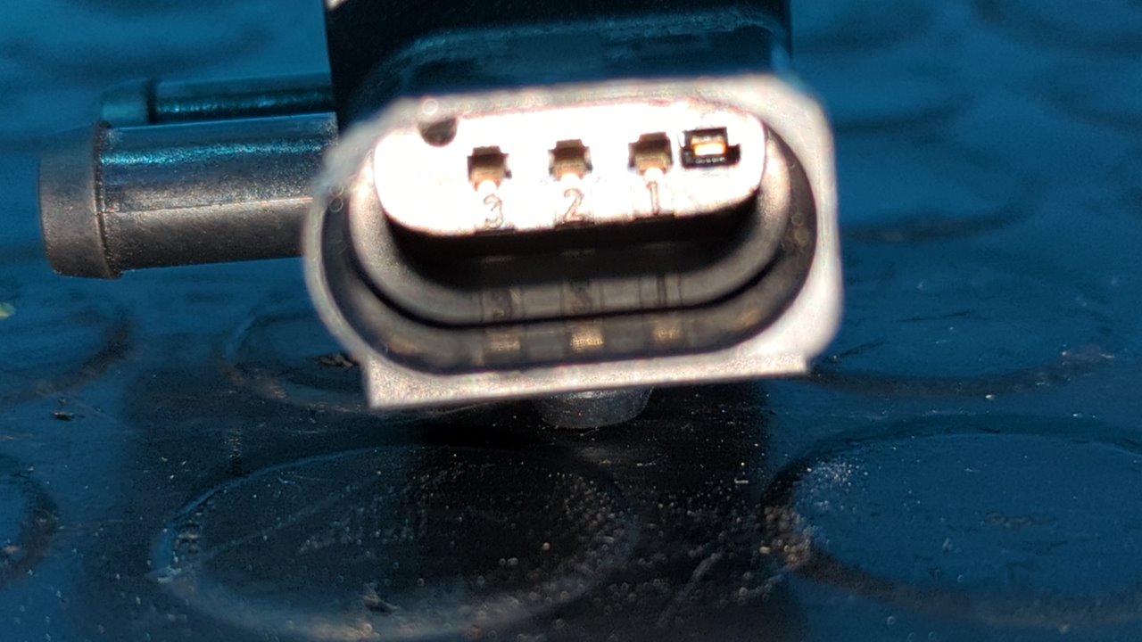 SENSOR PRESION VOLKSWAGEN POLO (6C1) - vista 3