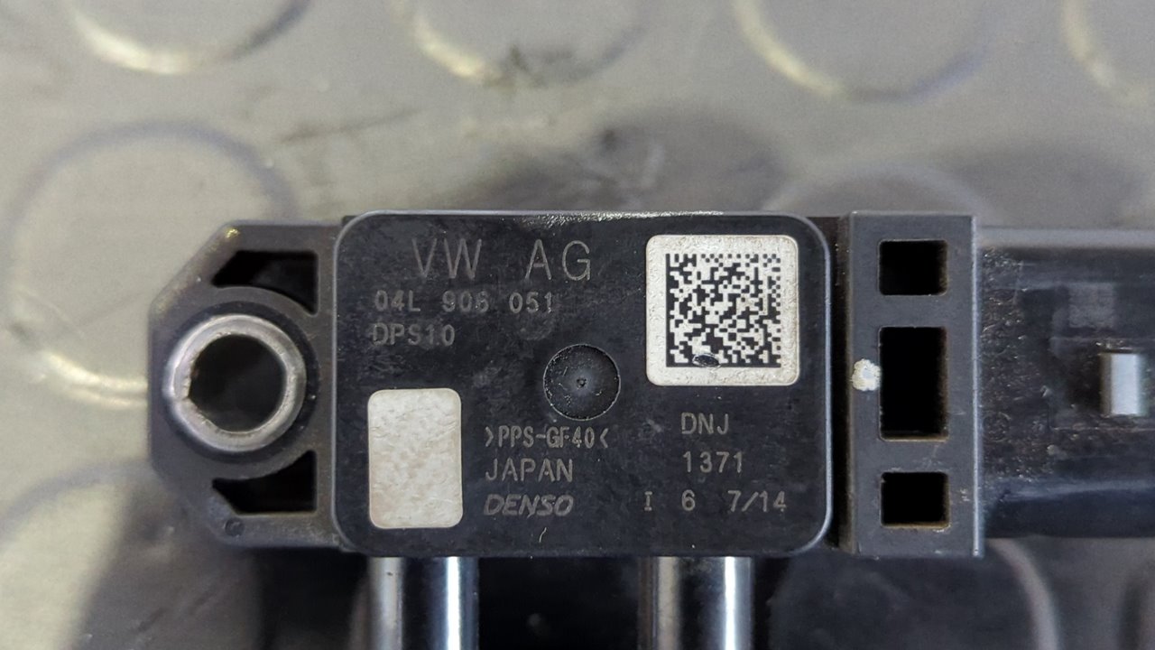 SENSOR PRESION VOLKSWAGEN POLO (6C1) - vista 4
