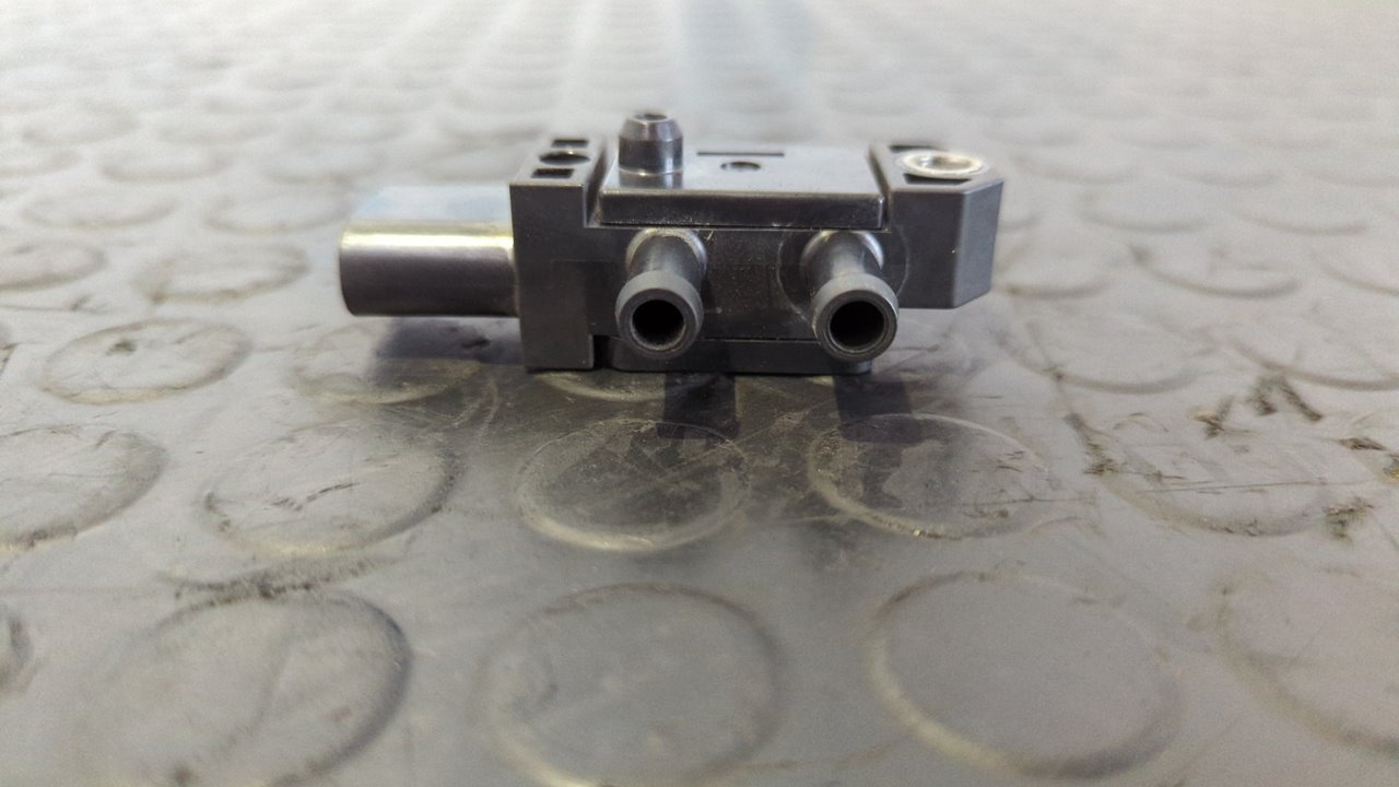 SENSOR PRESION VOLKSWAGEN POLO (6C1) - vista 4