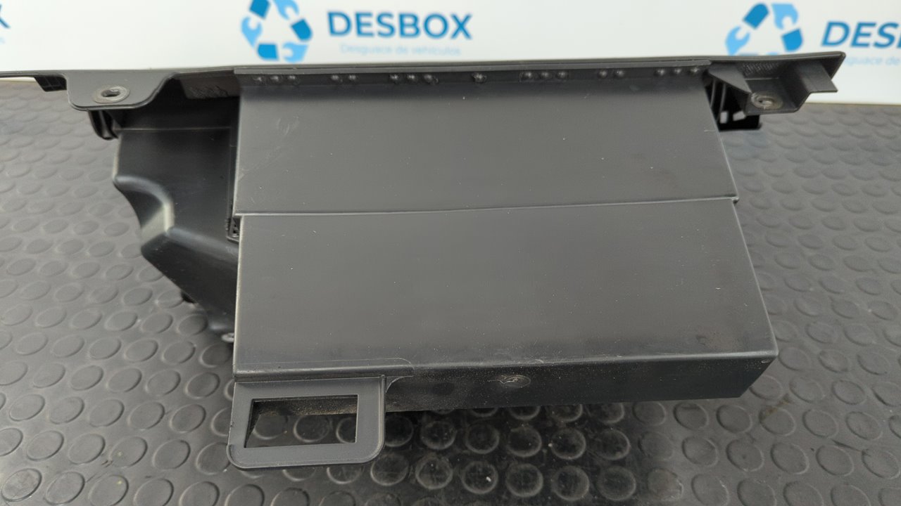 GUANTERA VOLKSWAGEN POLO (6C1) - vista 3