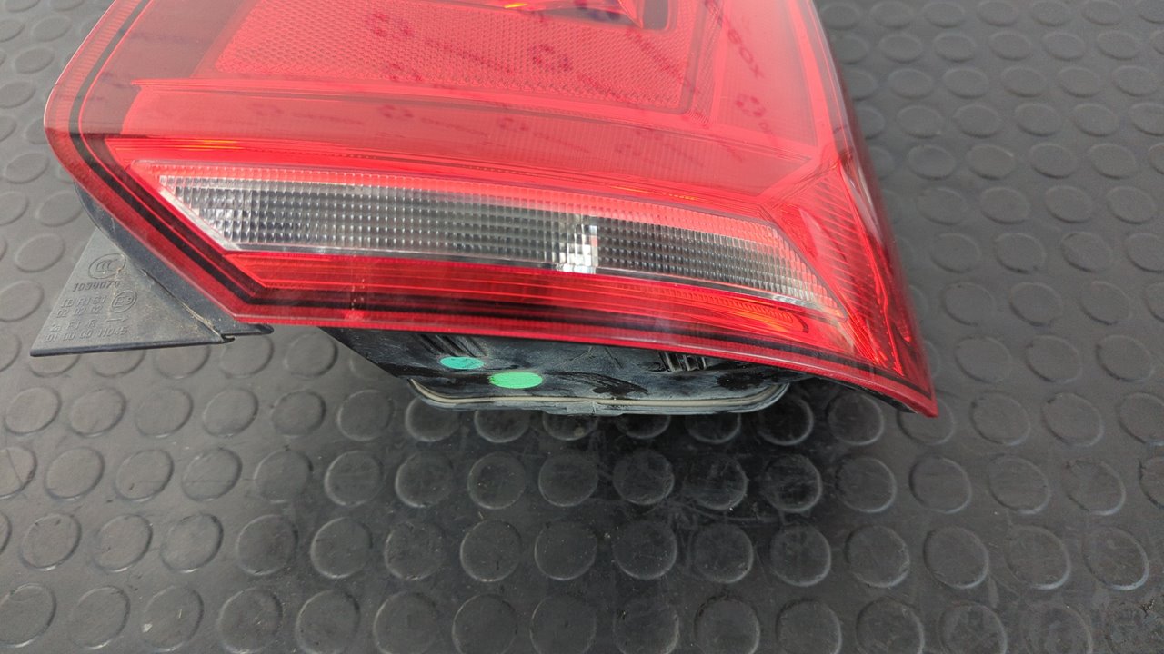 PILOTO TRASERO DERECHO VOLKSWAGEN POLO (6C1) - vista 8