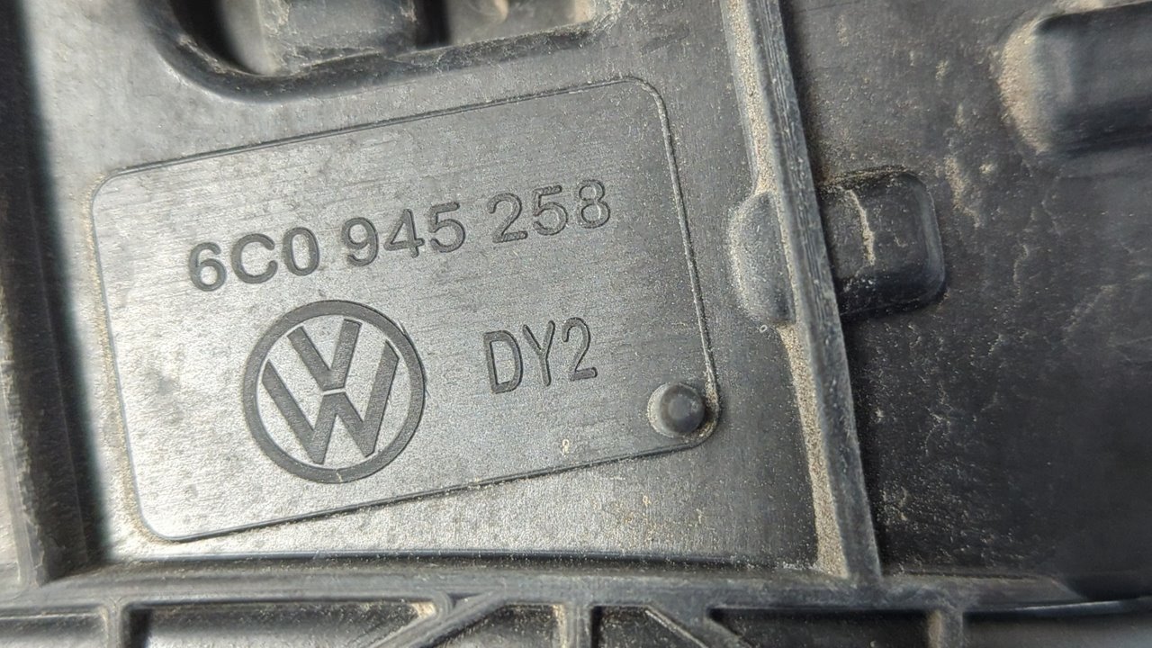 PILOTO TRASERO DERECHO VOLKSWAGEN POLO (6C1) - vista 4