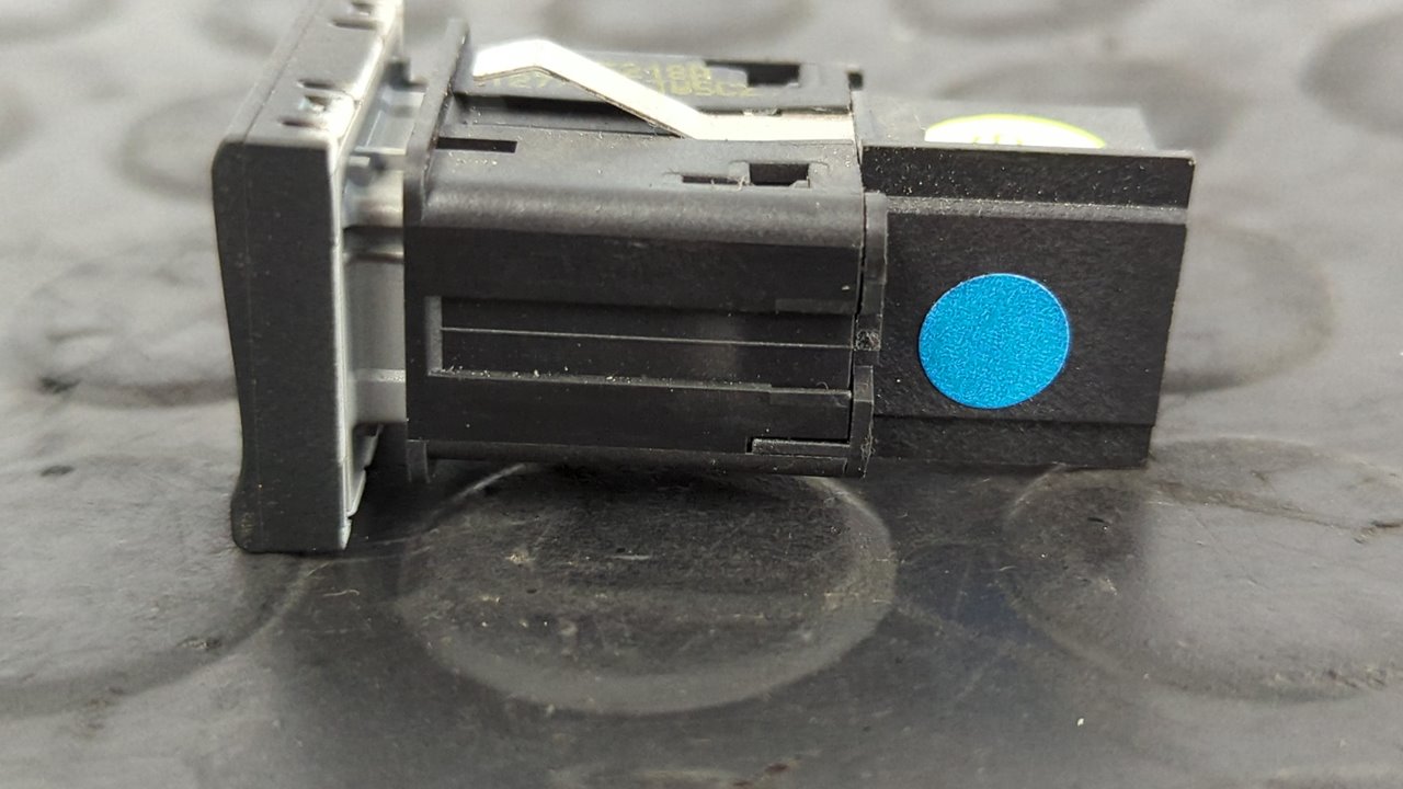 INTERRUPTOR VOLKSWAGEN POLO (6C1) - vista 4