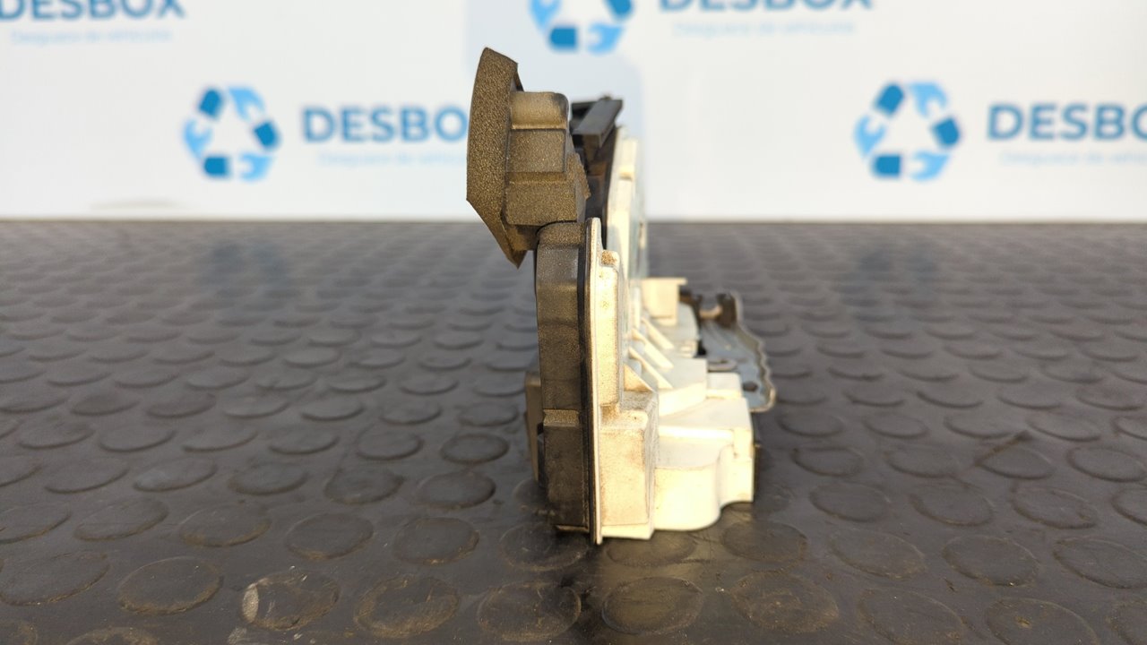 CERRADURA PUERTA DELANTERA DERECHA VOLKSWAGEN POLO (6C1) - vista 3