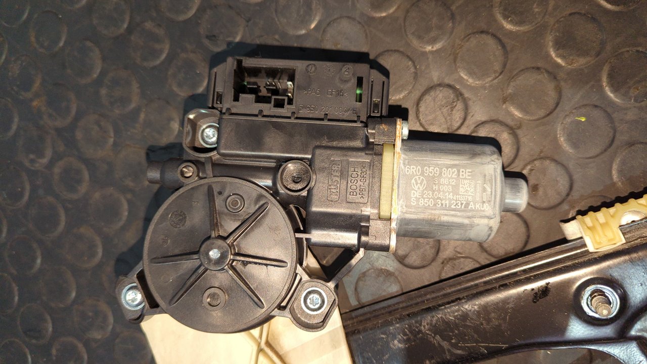 ELEVALUNAS DELANTERO DERECHO VOLKSWAGEN POLO (6C1) - vista 3