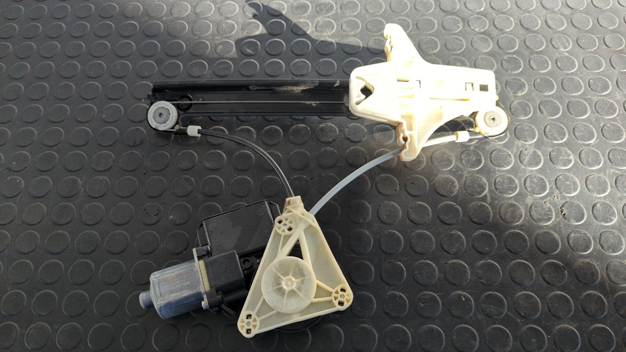 ELEVALUNAS TRASERO IZQUIERDO VOLKSWAGEN POLO (6C1) - vista 6