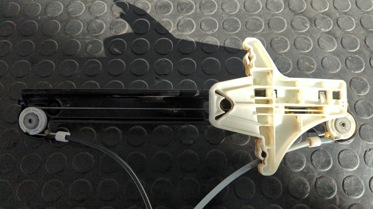 ELEVALUNAS TRASERO IZQUIERDO VOLKSWAGEN POLO (6C1) - vista 8