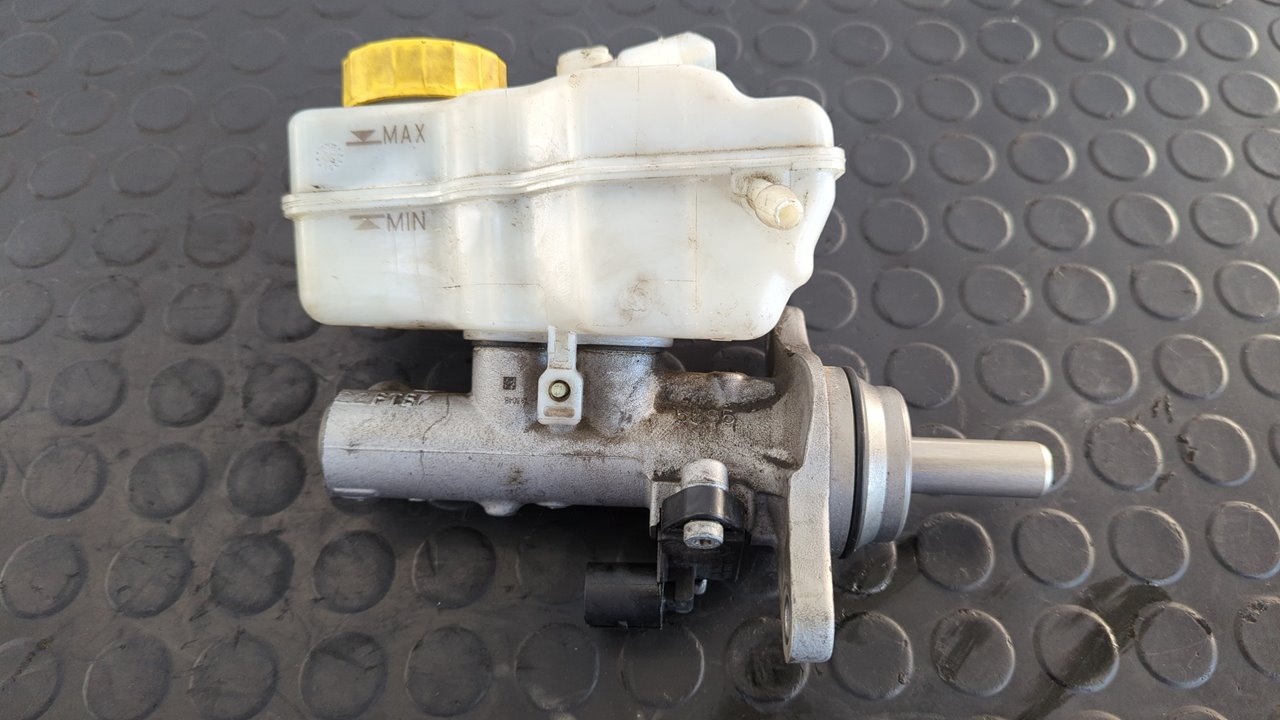 BOMBA FRENO VOLKSWAGEN POLO (6C1) - vista 7