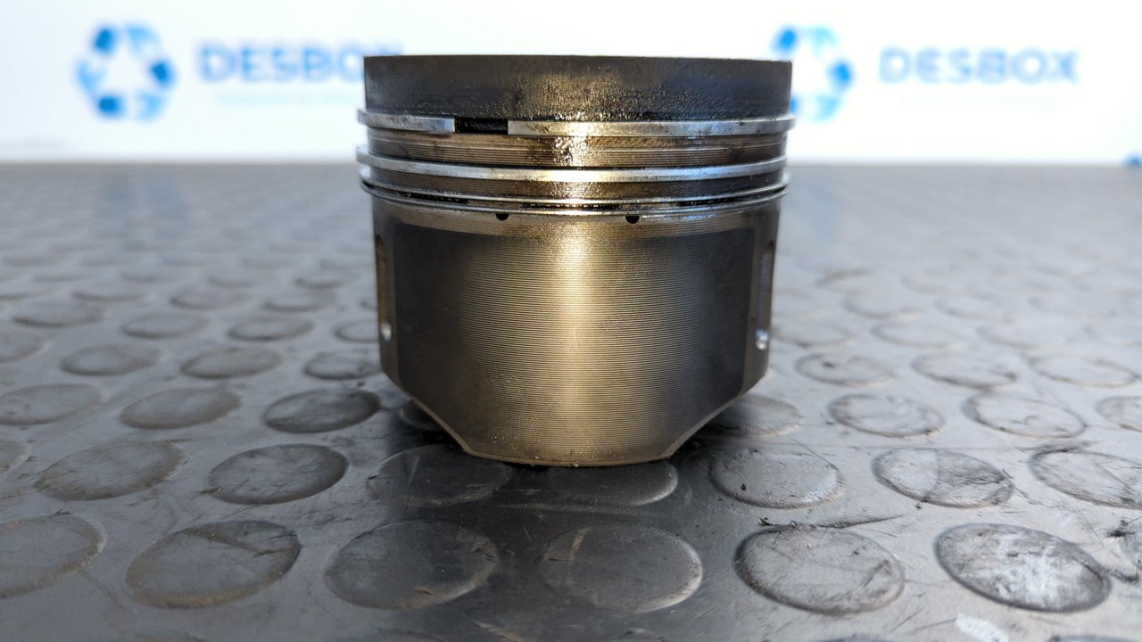 PISTON MERCEDES-BENZ VITO MIXTO 06.2003 ->